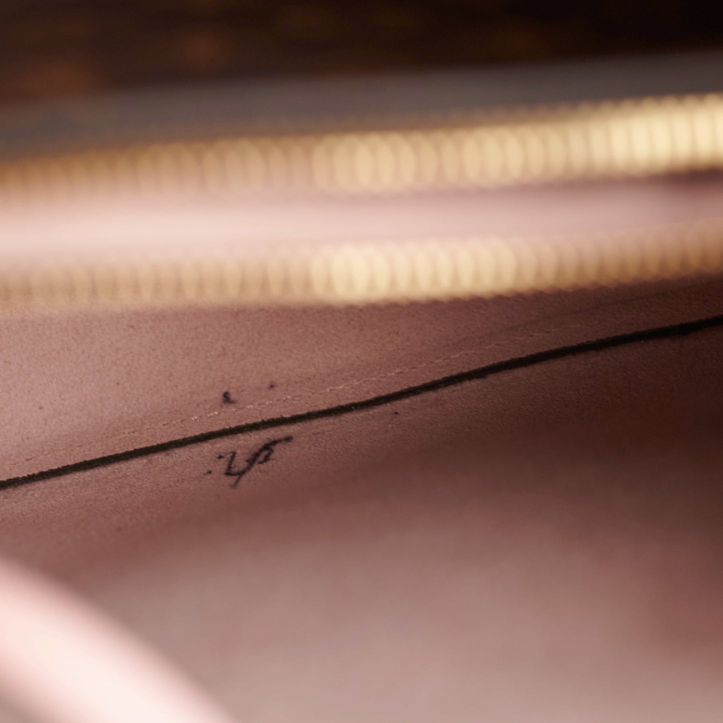 ITEM 26 - Louis Vuitton Neo Noe Monogram