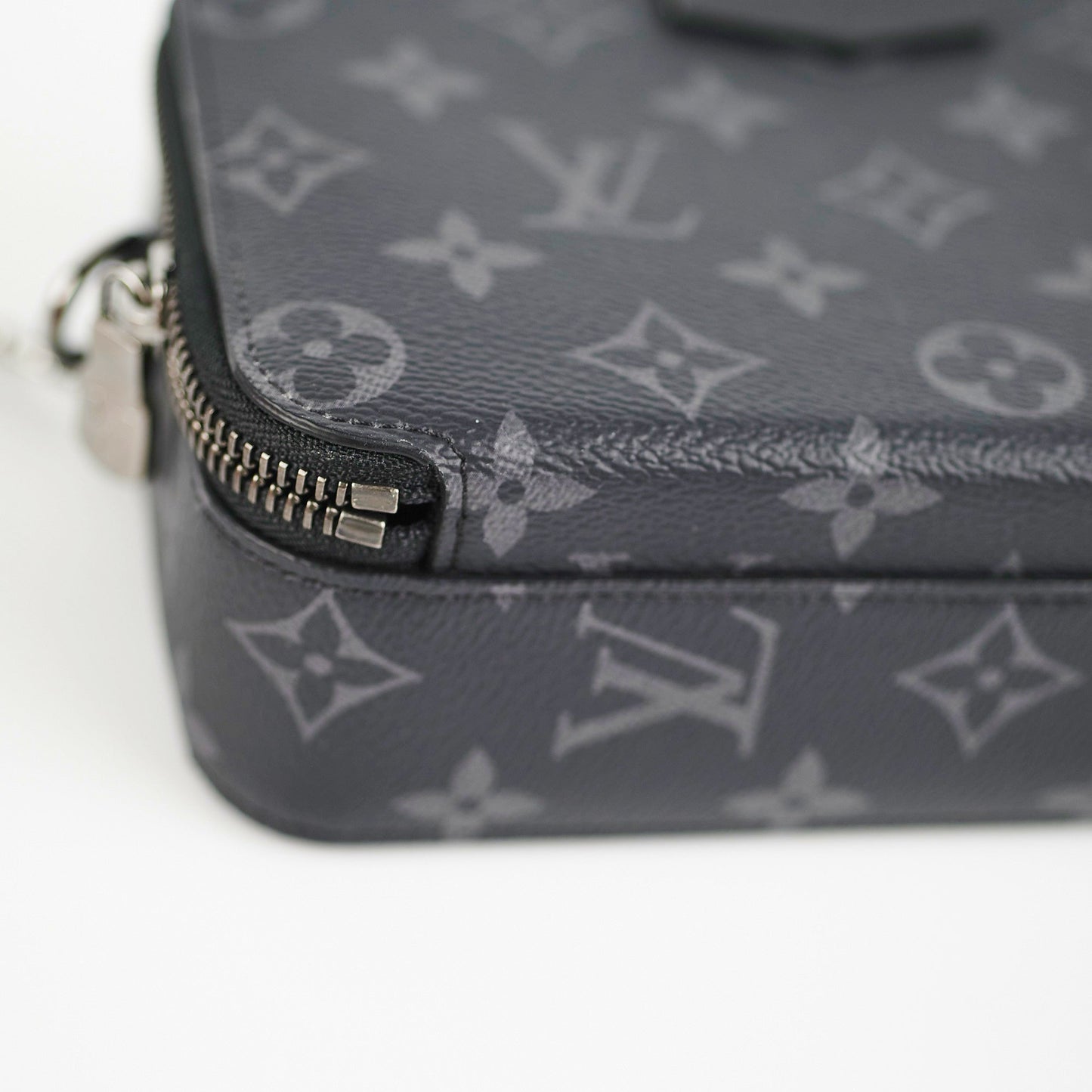 Louis Vuitton Alpha Wearable Wallet Monogram Eclipse Bag