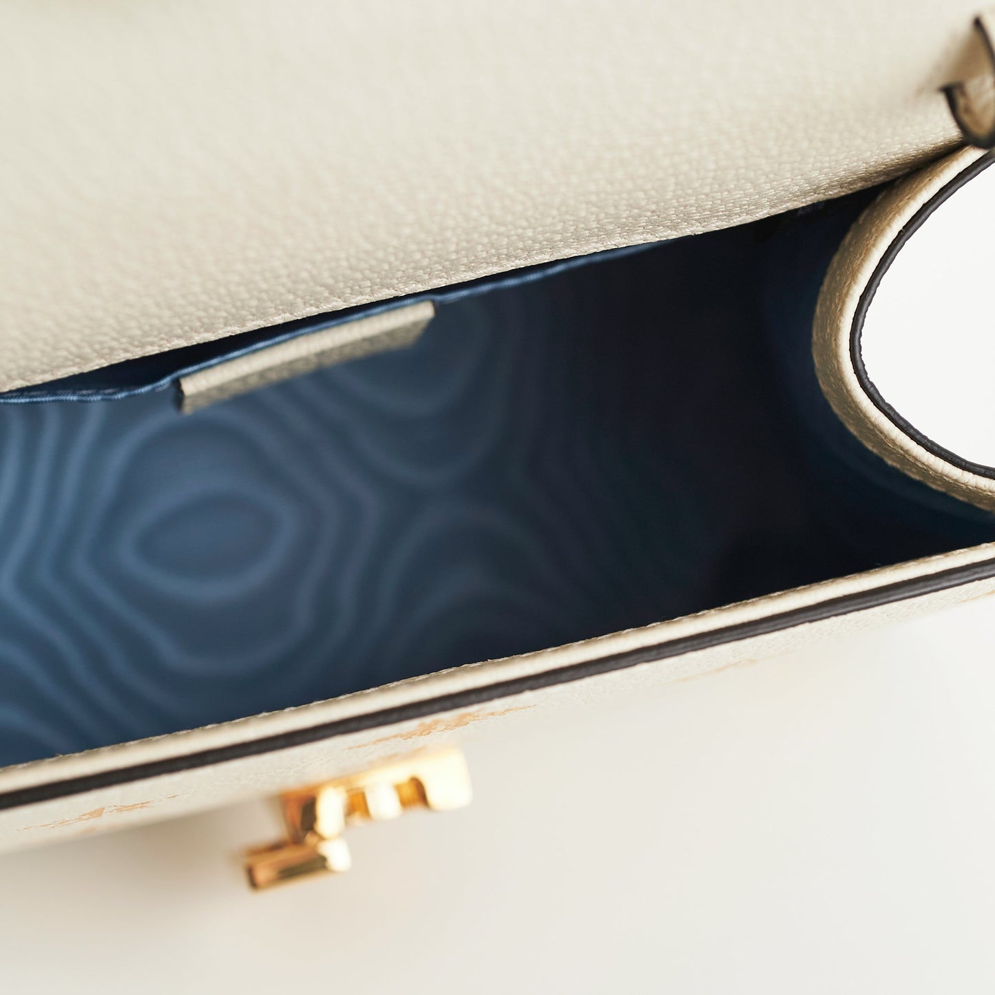 Gucci Sylvie White Mini Top Handle Bag