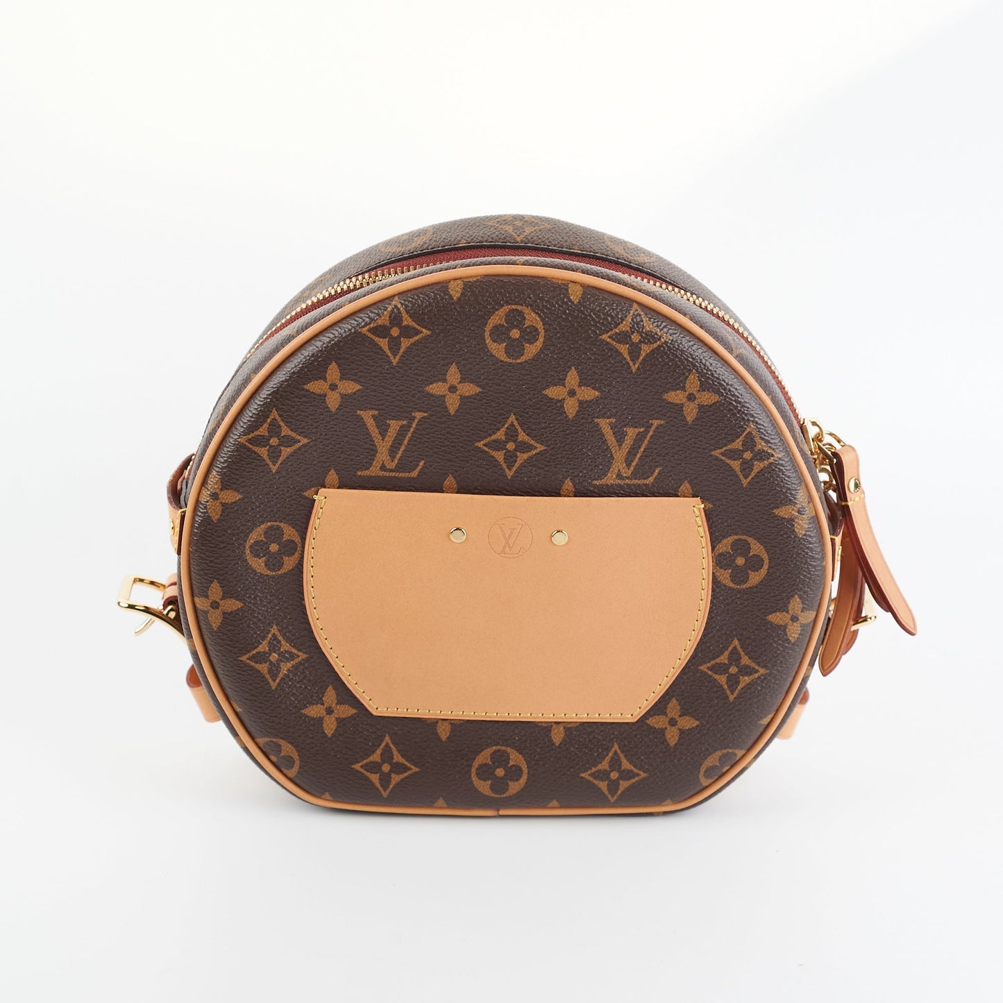 ITEM 29 - Louis Vuitton Boite Chapeau Souple MM Monogram