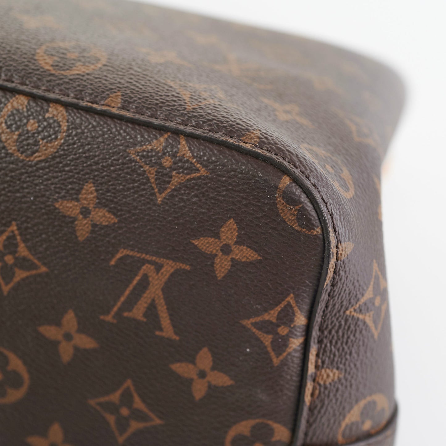ITEM 7 - Louis Vuitton Neo Noe Monogram