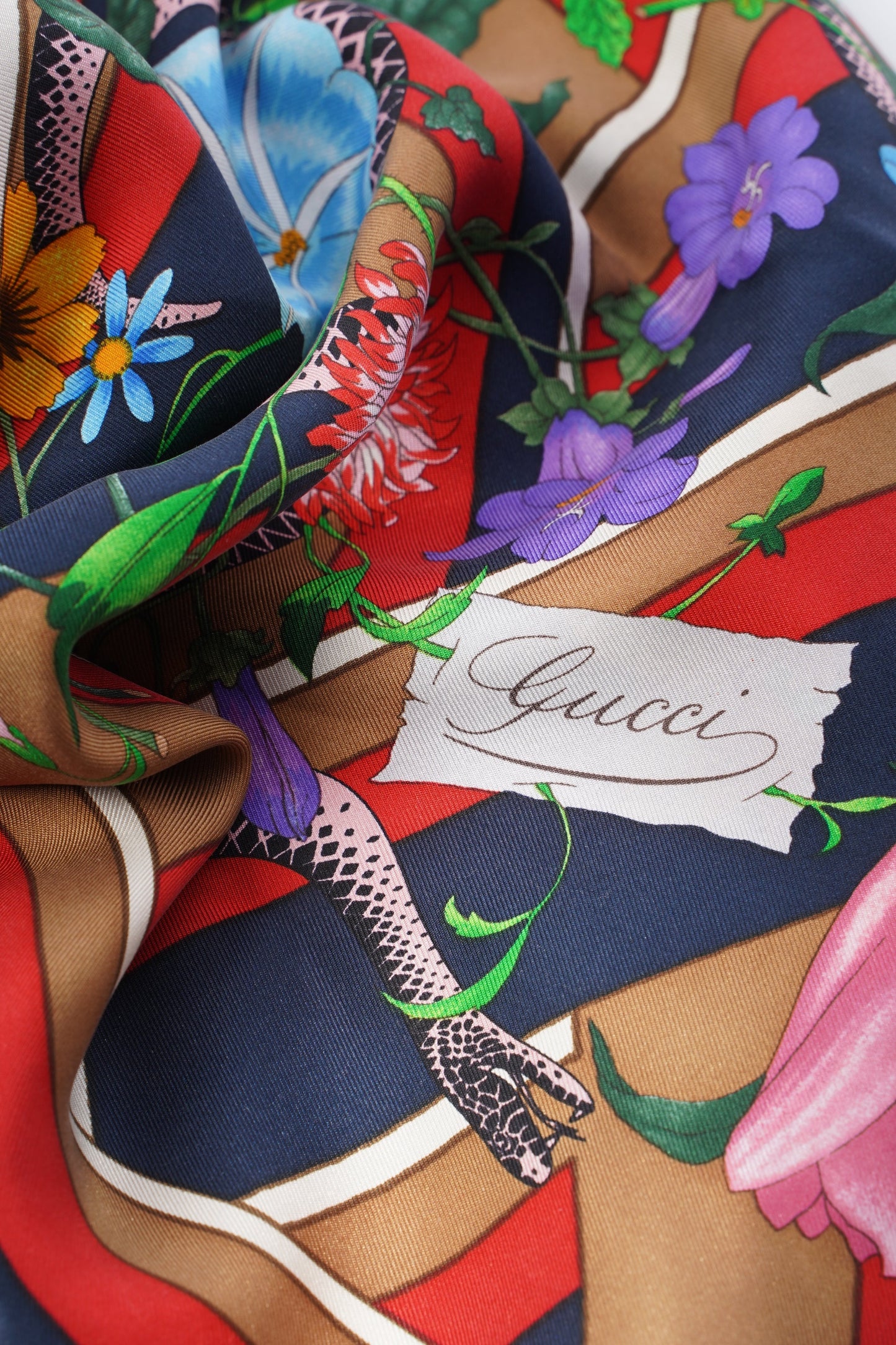 Gucci Flora Chevron Snake Multi Coloured Pattern Silk