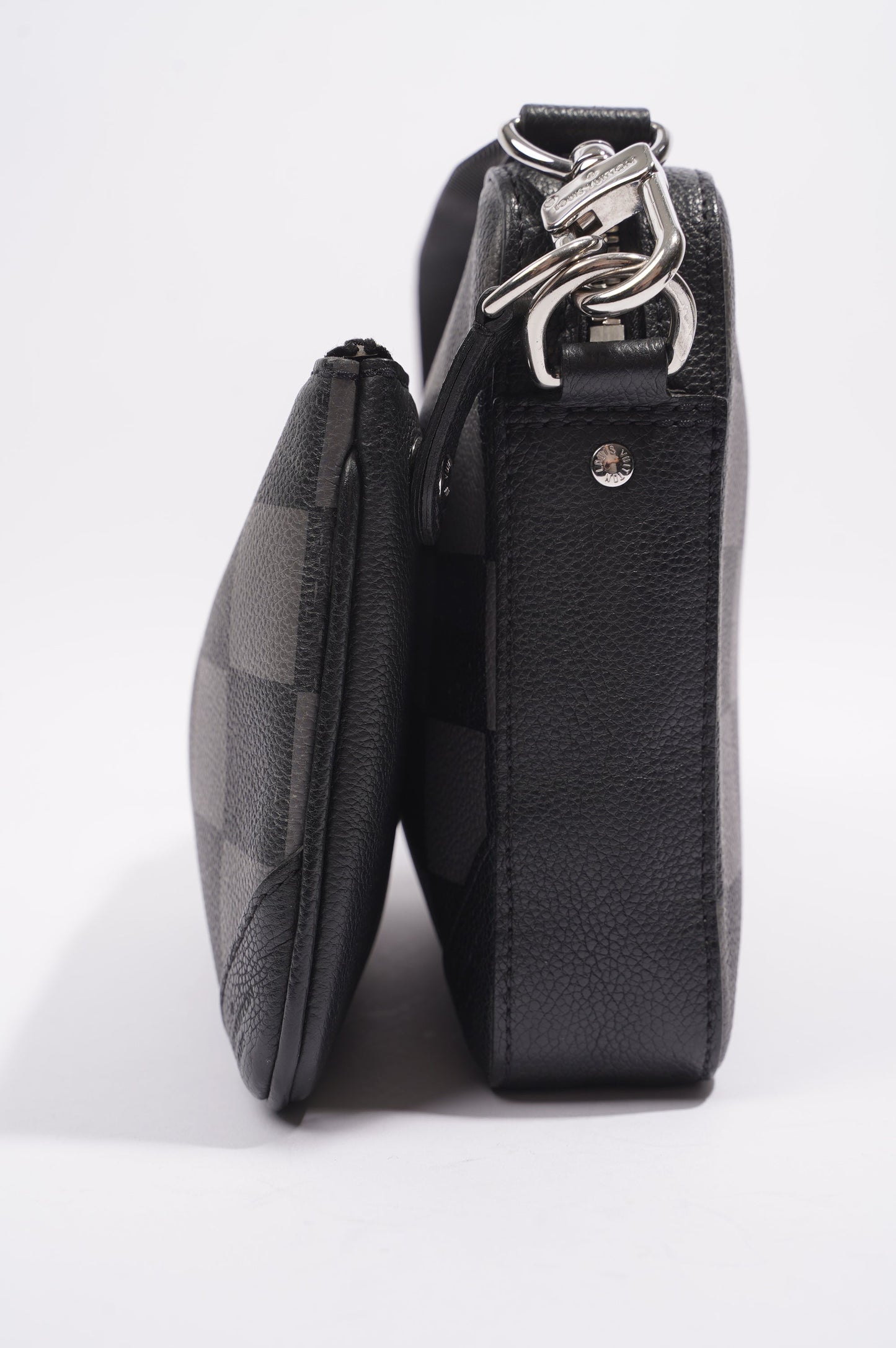 Louis Vuitton Damier Graphite 3D Trio Messenger 3D Monogram