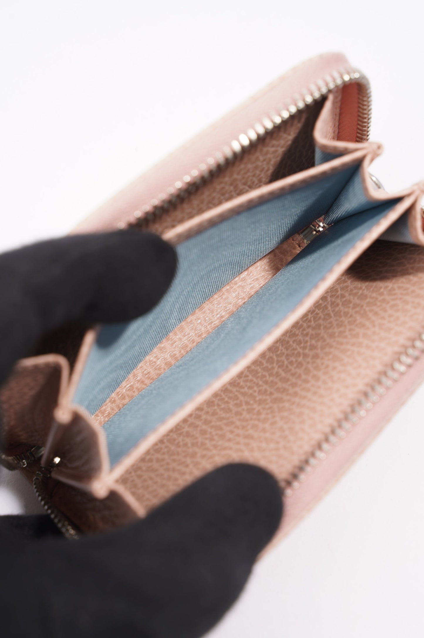 Gucci Zip Around Purse Pink Leather