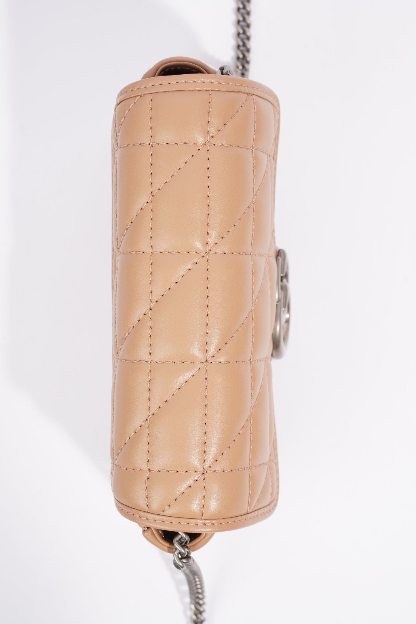 Gucci Marmont Flap Nude Matelasse Leather Super Mini