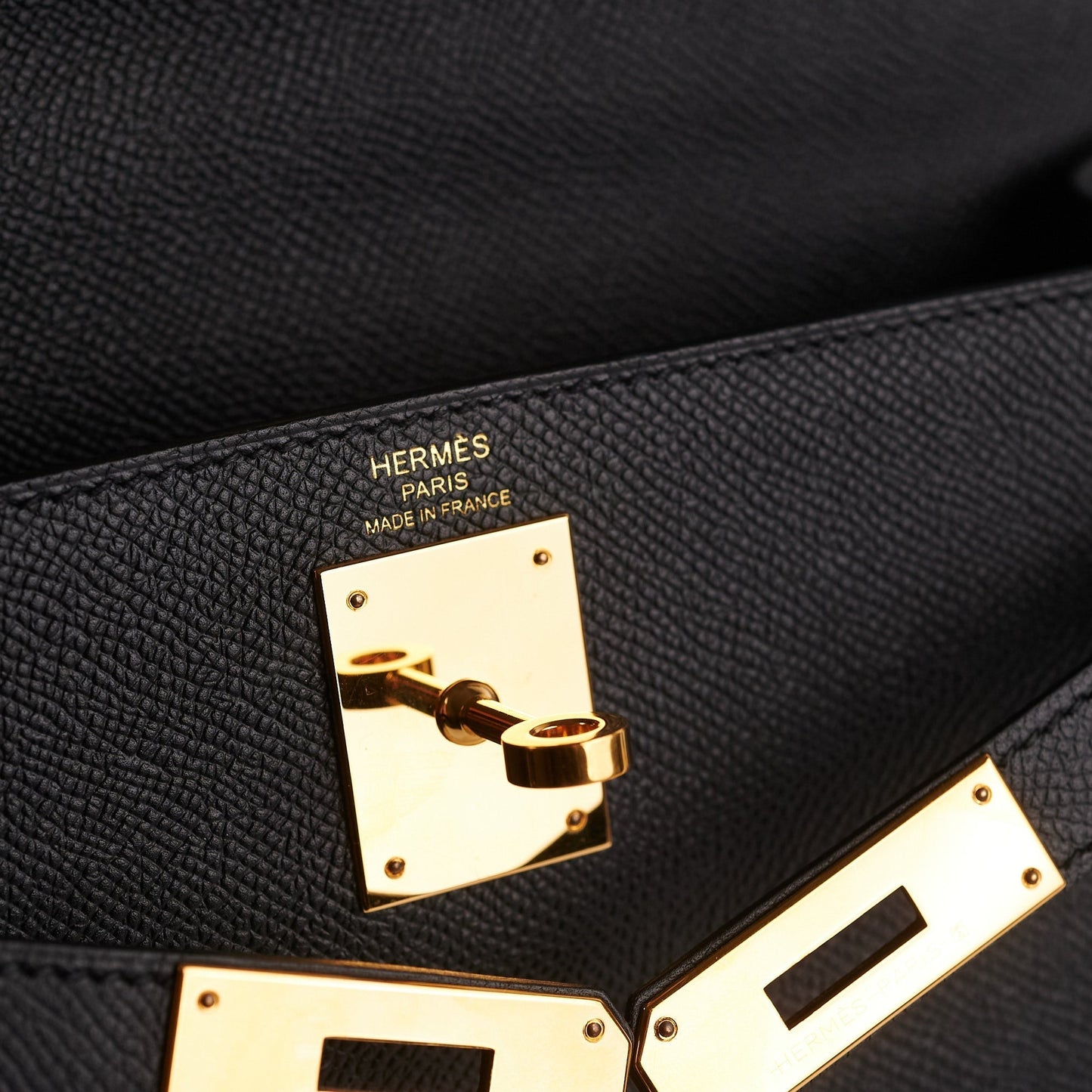 Hermes Kelly 28 Black Epsom - Y Stamp
