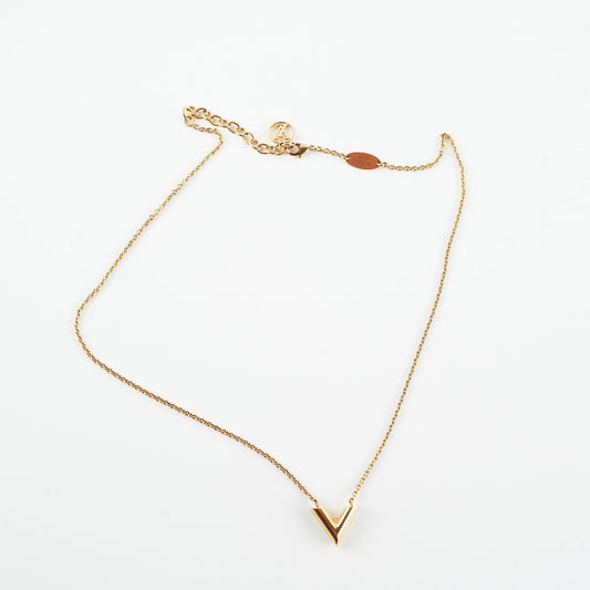 Louis Vuitton Essential V Gold (Costume Jewellery)