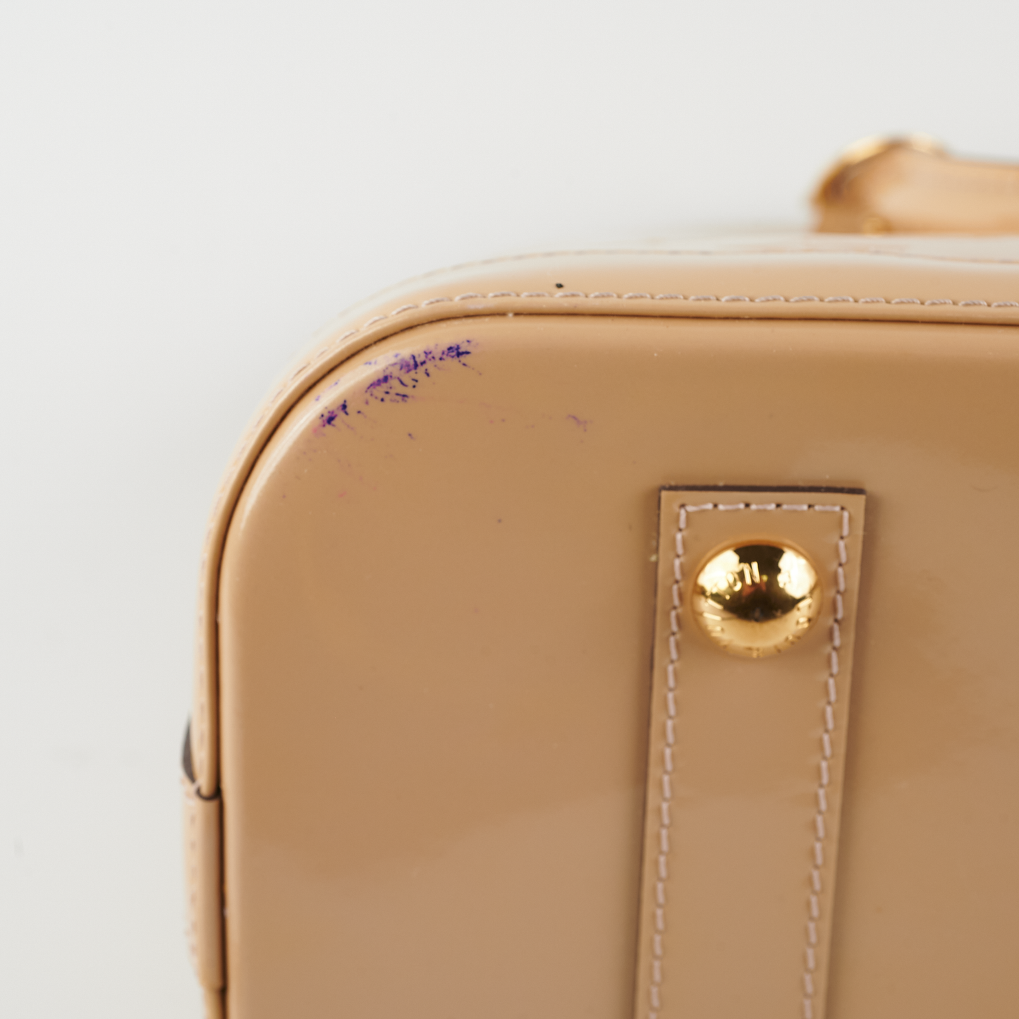 Louis Vuitton Alma PM Vernis Beige