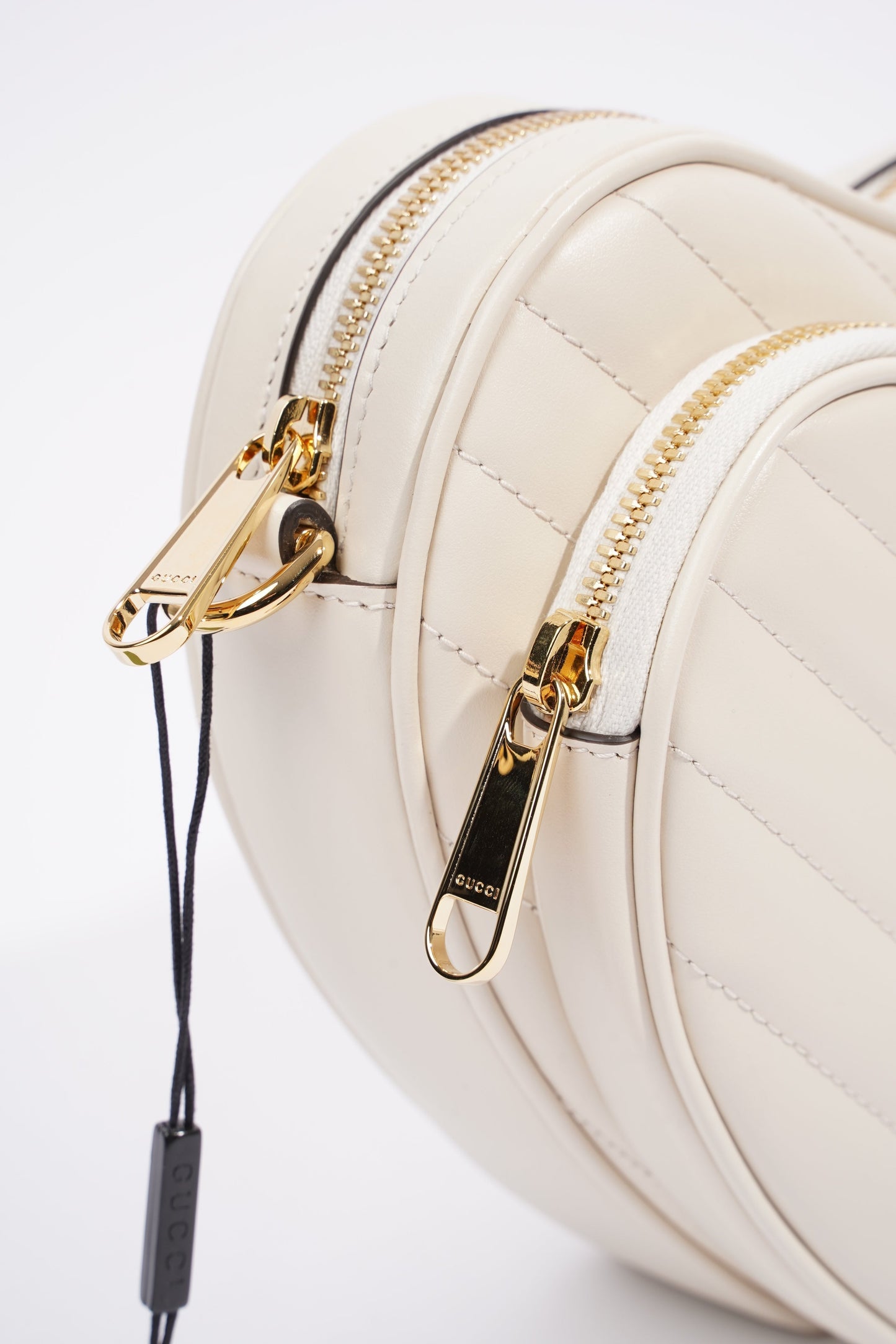 Gucci Interlocking G Mini Heart Cream Matelasse Leather