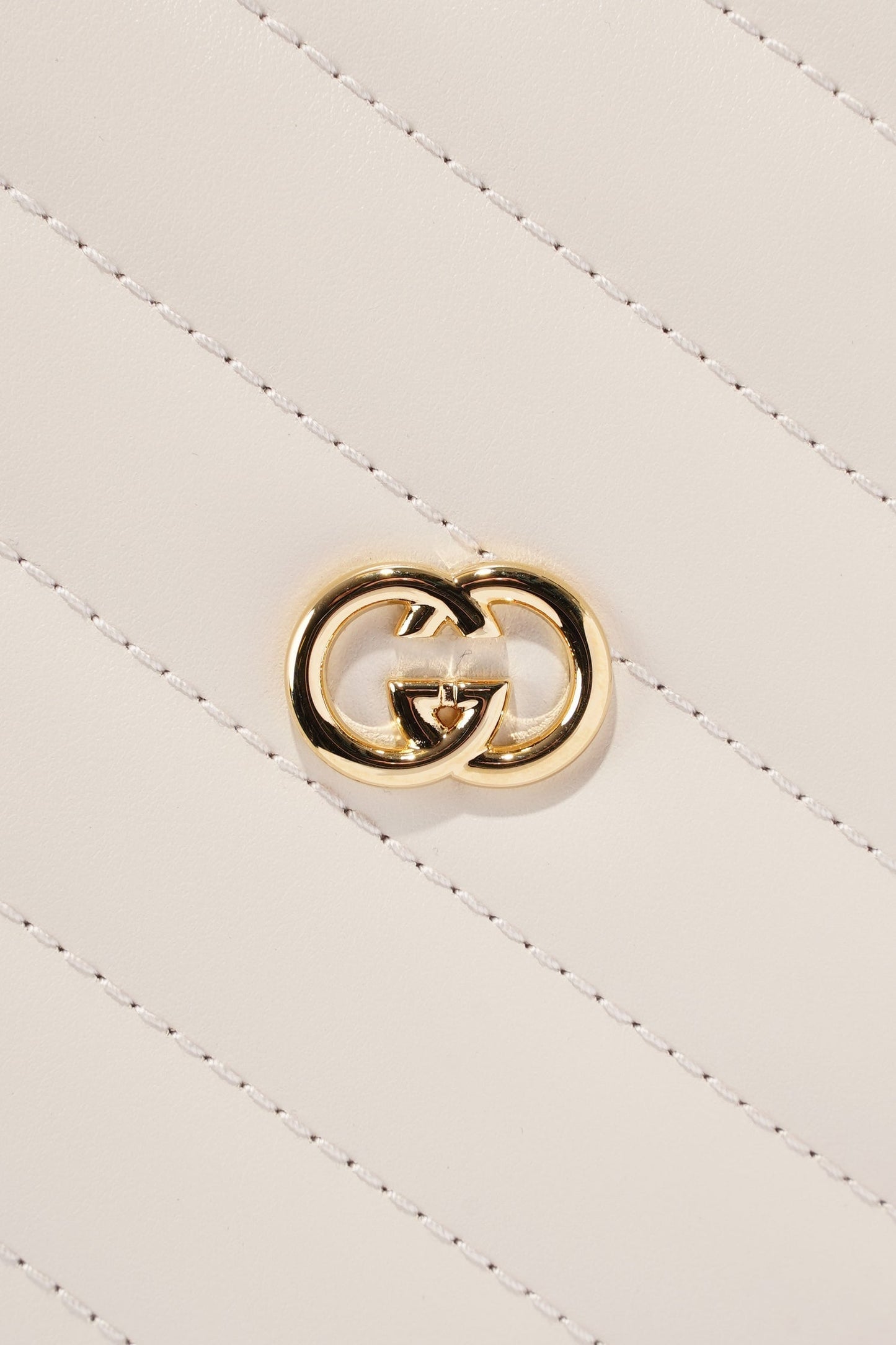 Gucci Interlocking G Mini Heart Cream Matelasse Leather