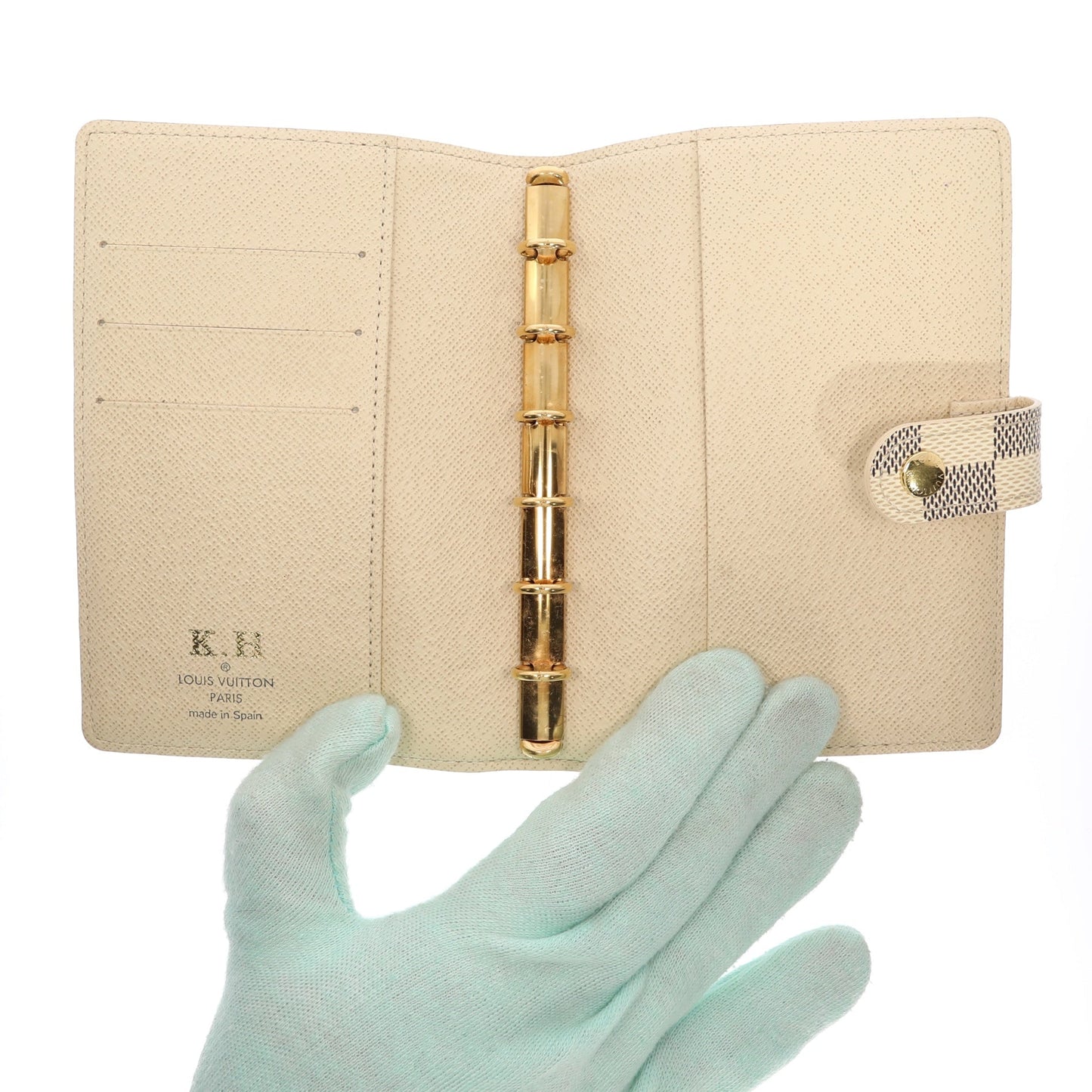 LOUIS VUITTON Agenda Cover in White Canvas