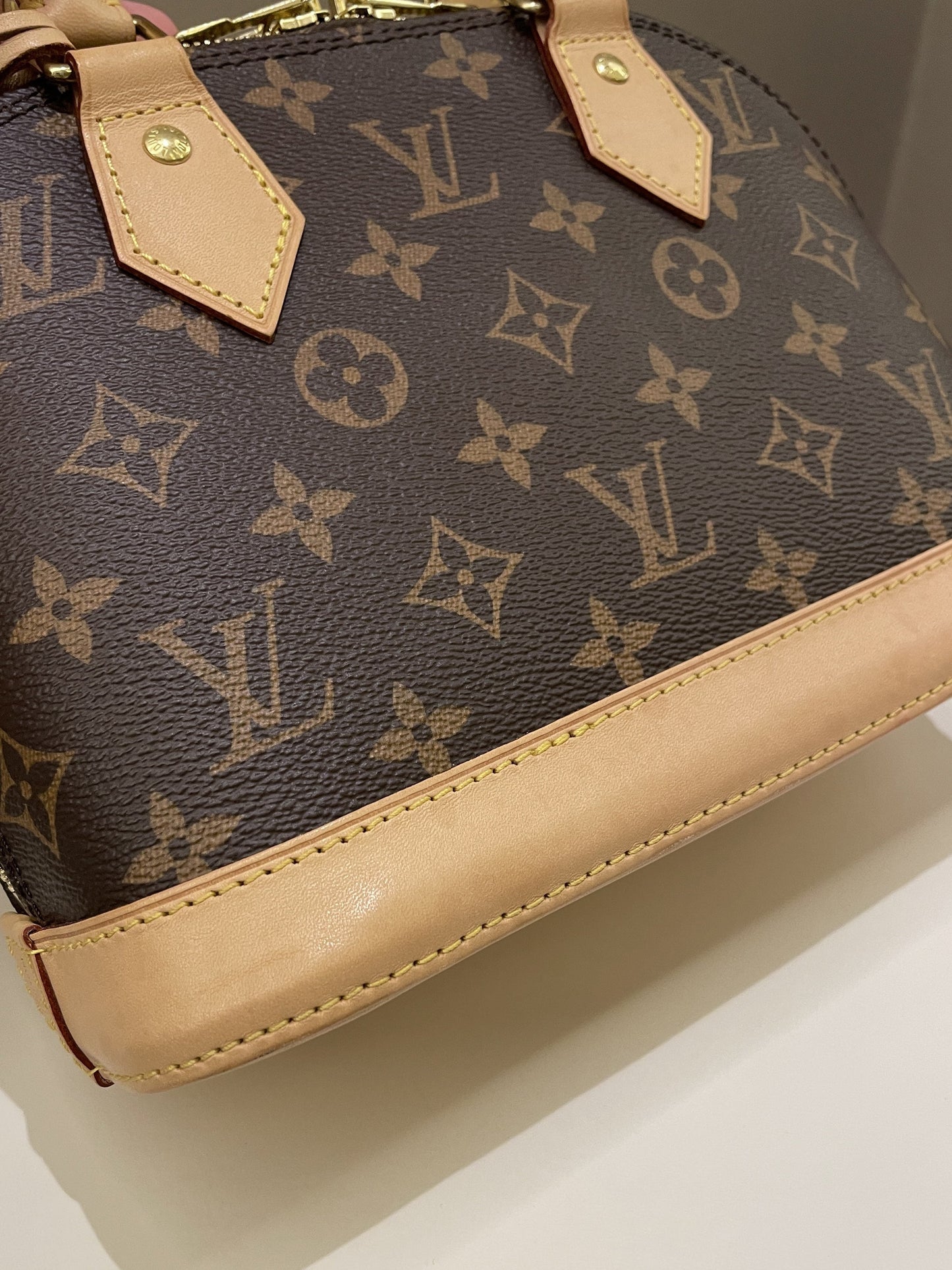 Louis Vuitton Alma BB Monogram
