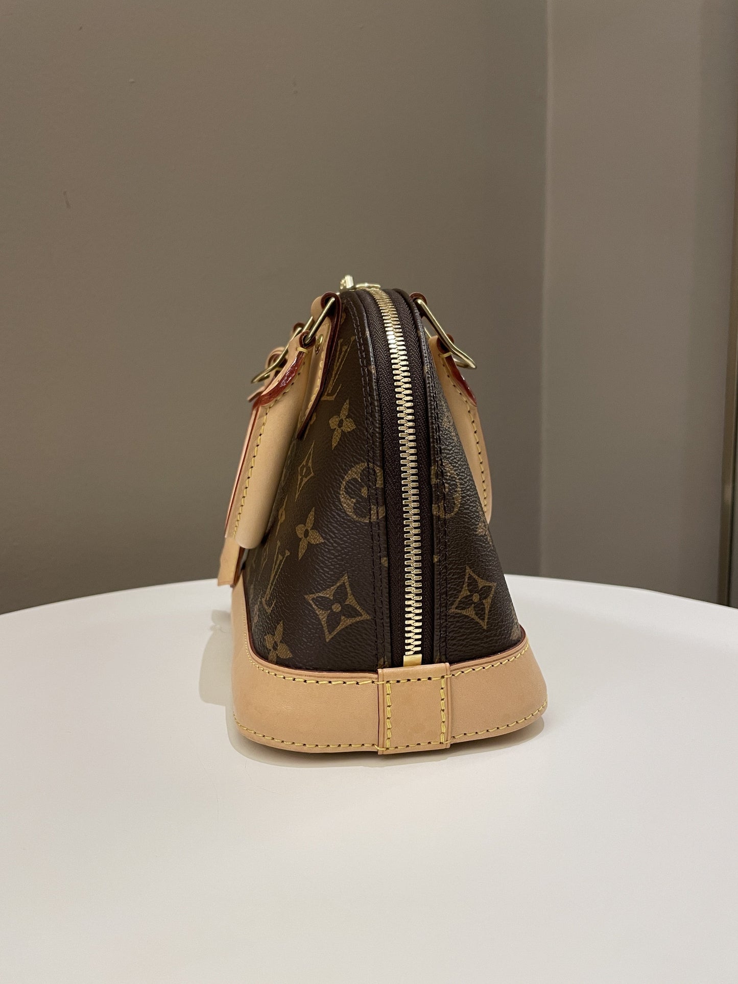 Louis Vuitton Alma BB Monogram