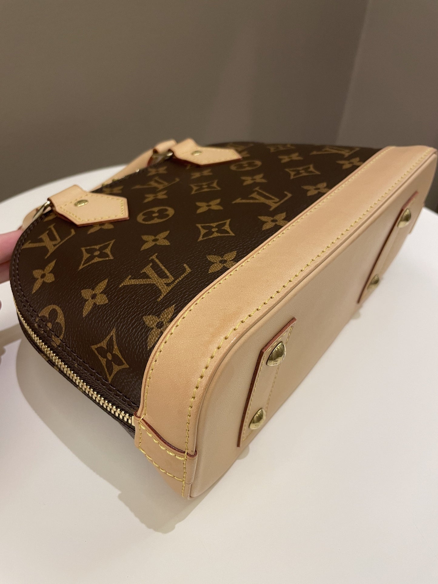 Louis Vuitton Alma BB Monogram