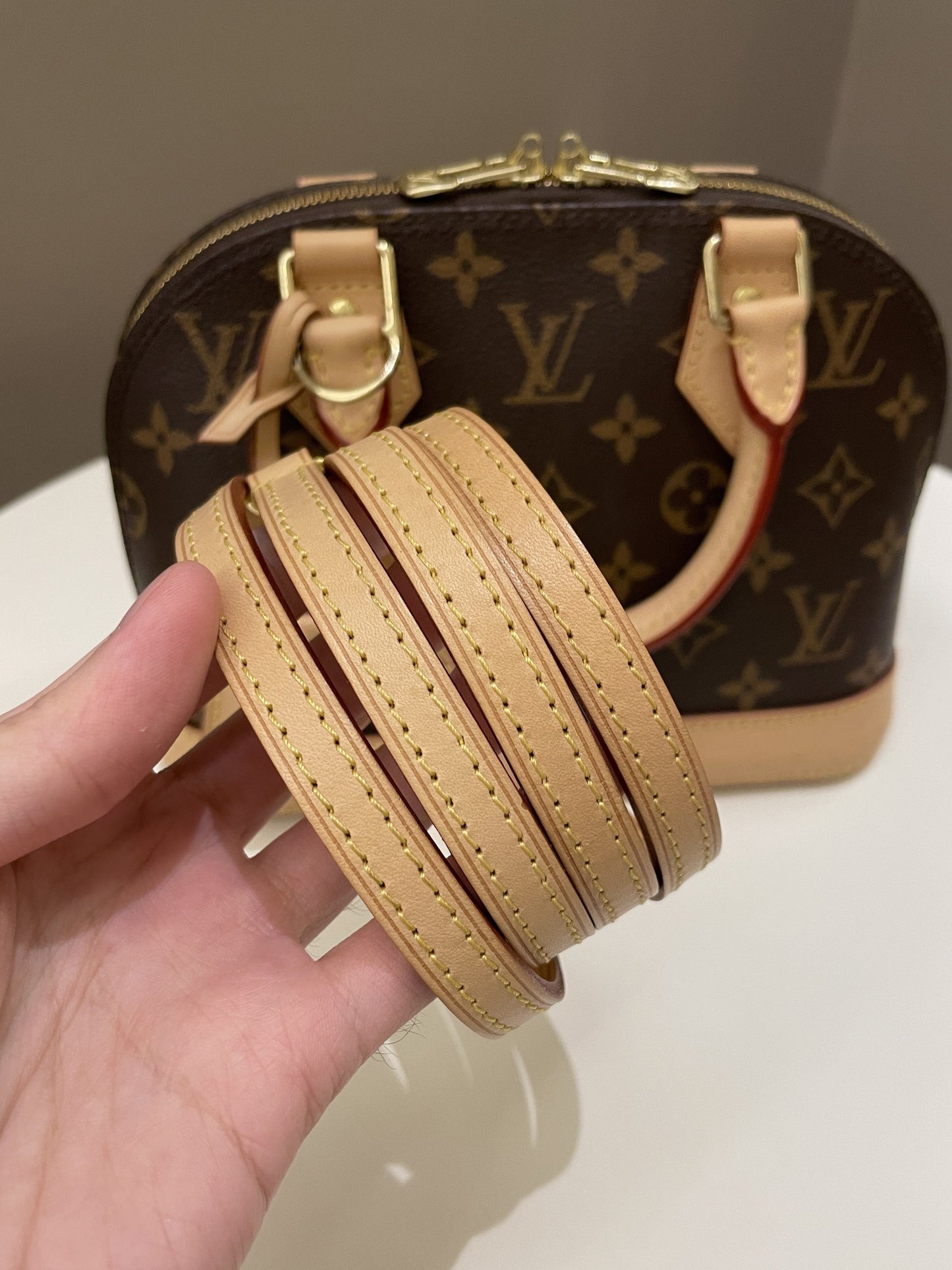 Louis Vuitton Alma BB Monogram