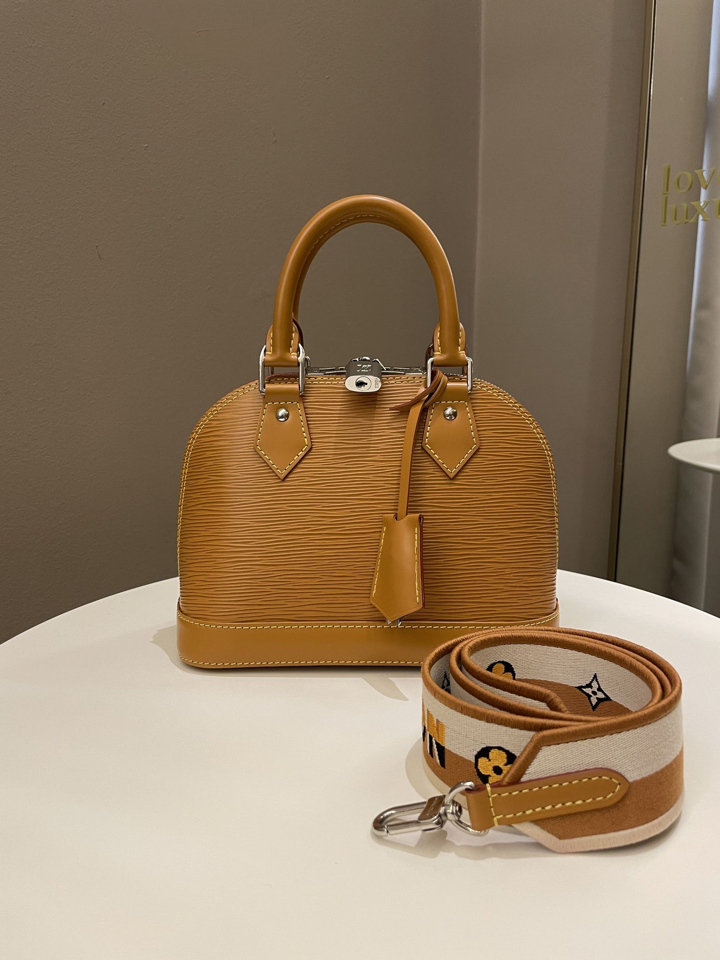Louis Vuitton Alma BB Gold Miel Epi