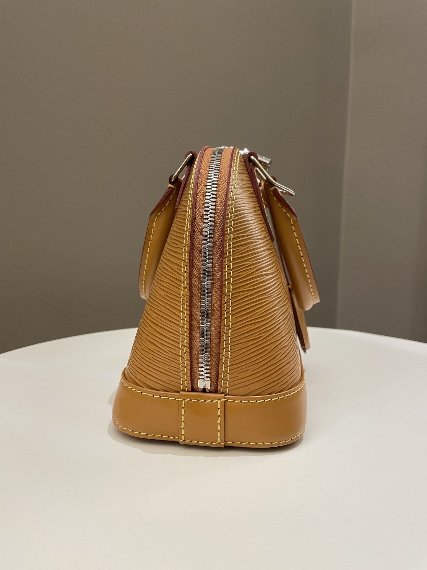 Louis Vuitton Alma BB Gold Miel Epi