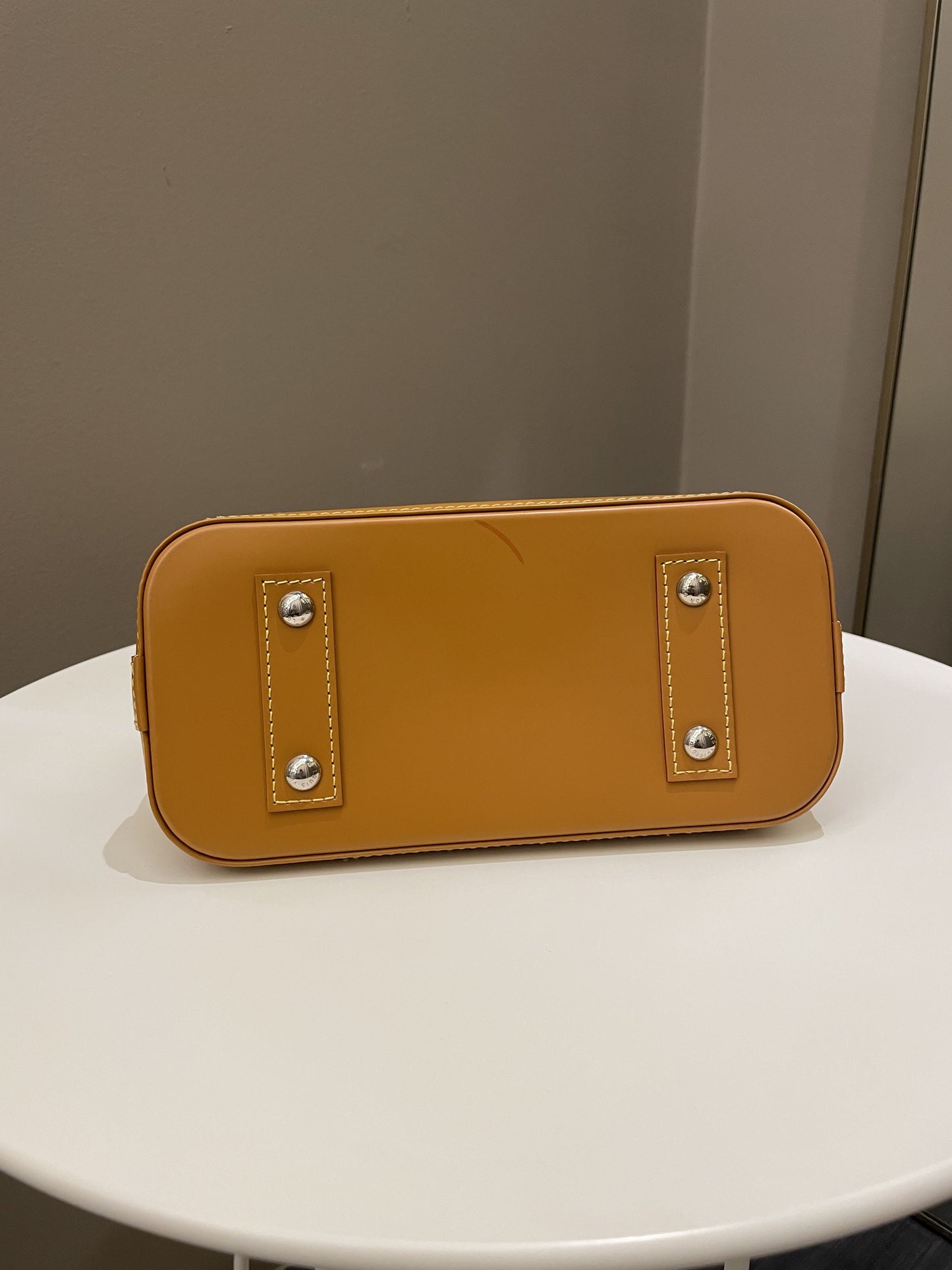 Louis Vuitton Alma BB Gold Miel Epi