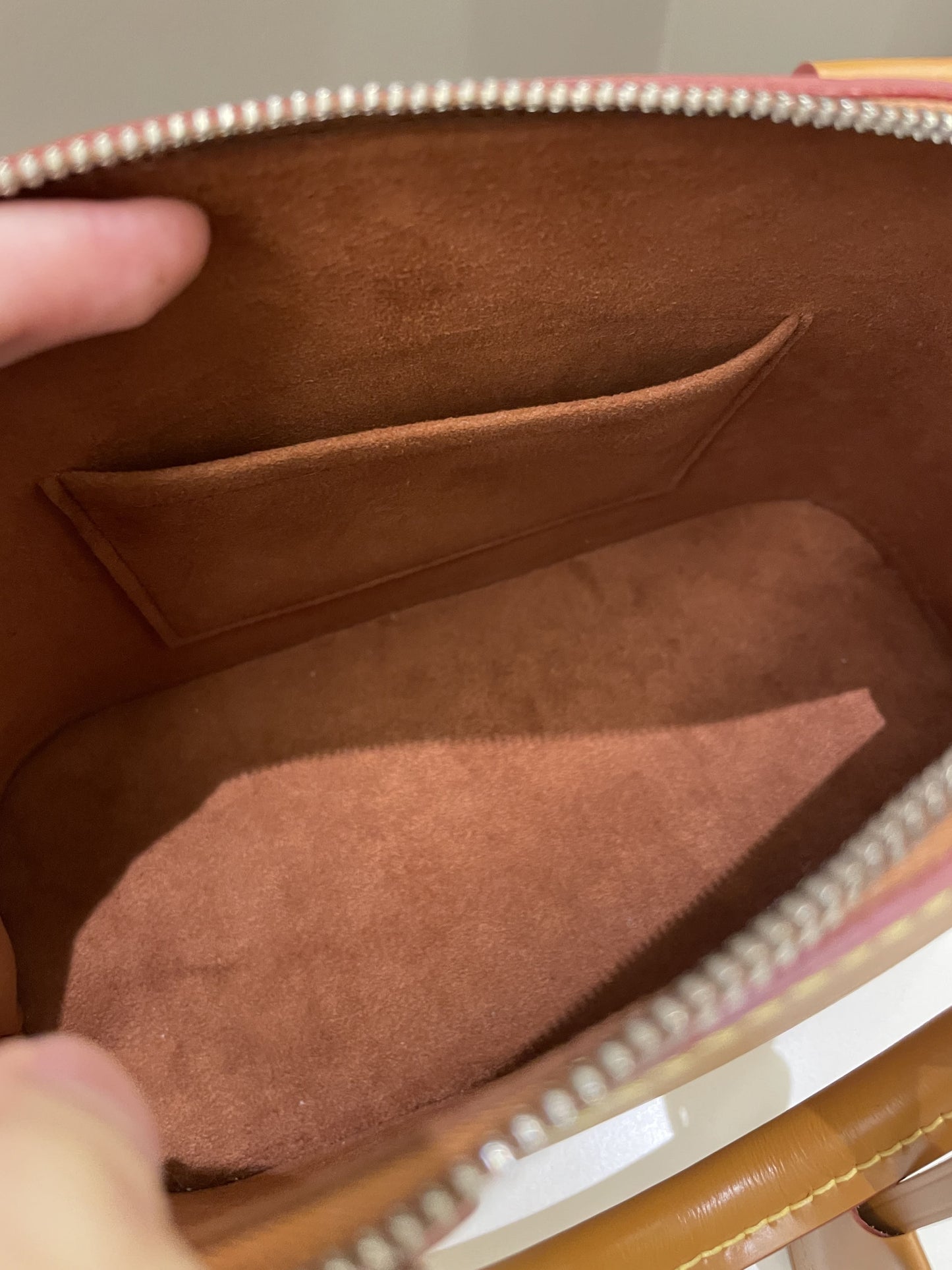 Louis Vuitton Alma BB Gold Miel Epi
