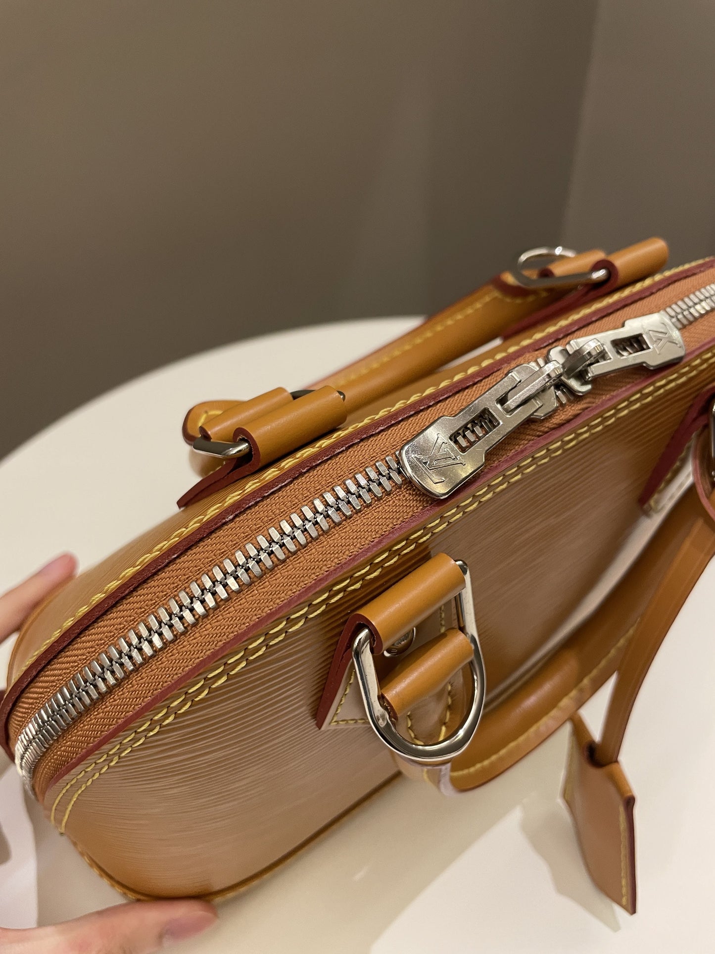 Louis Vuitton Alma BB Gold Miel Epi