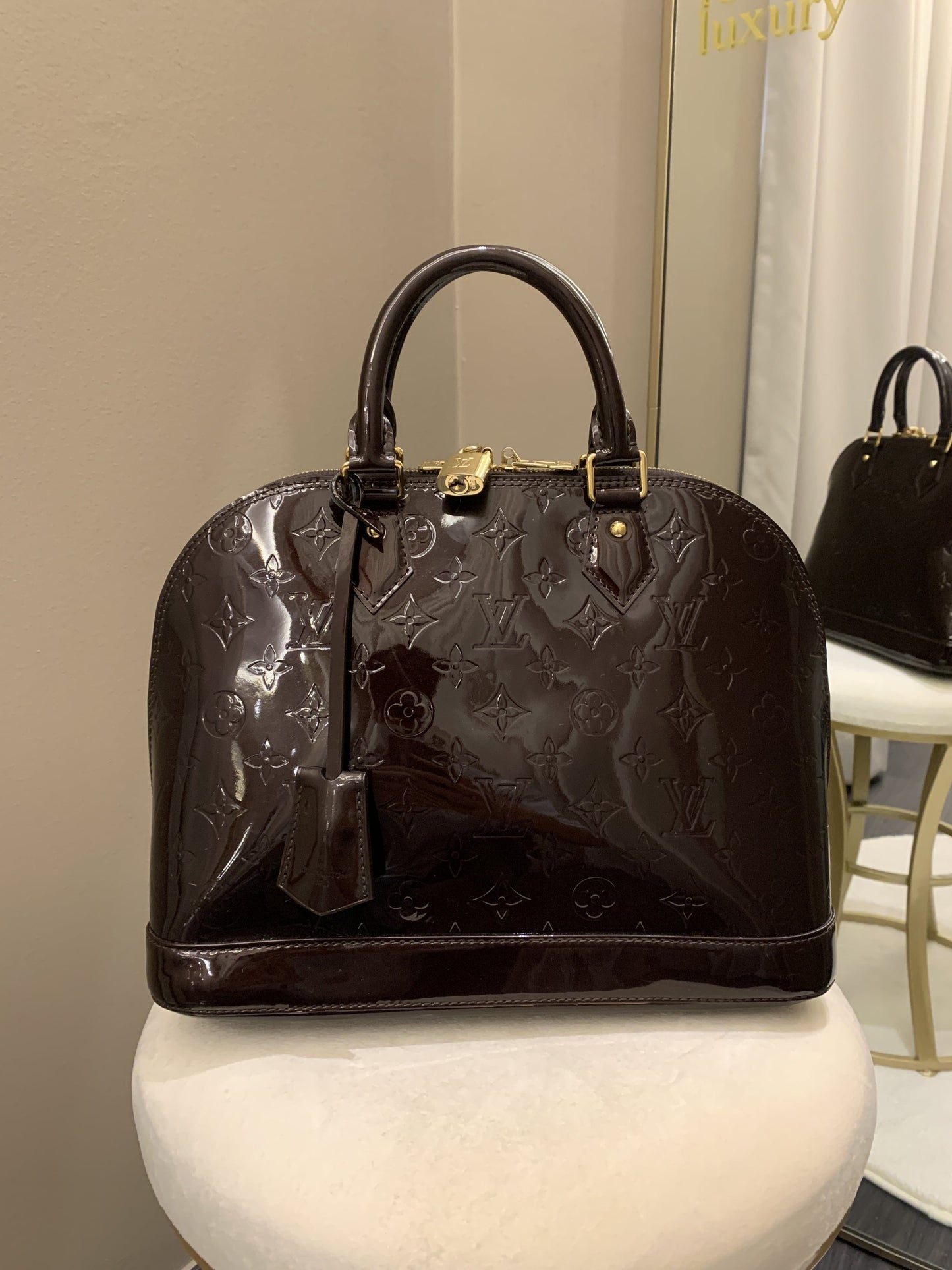 Louis Vuitton Alma Amarante Vernice