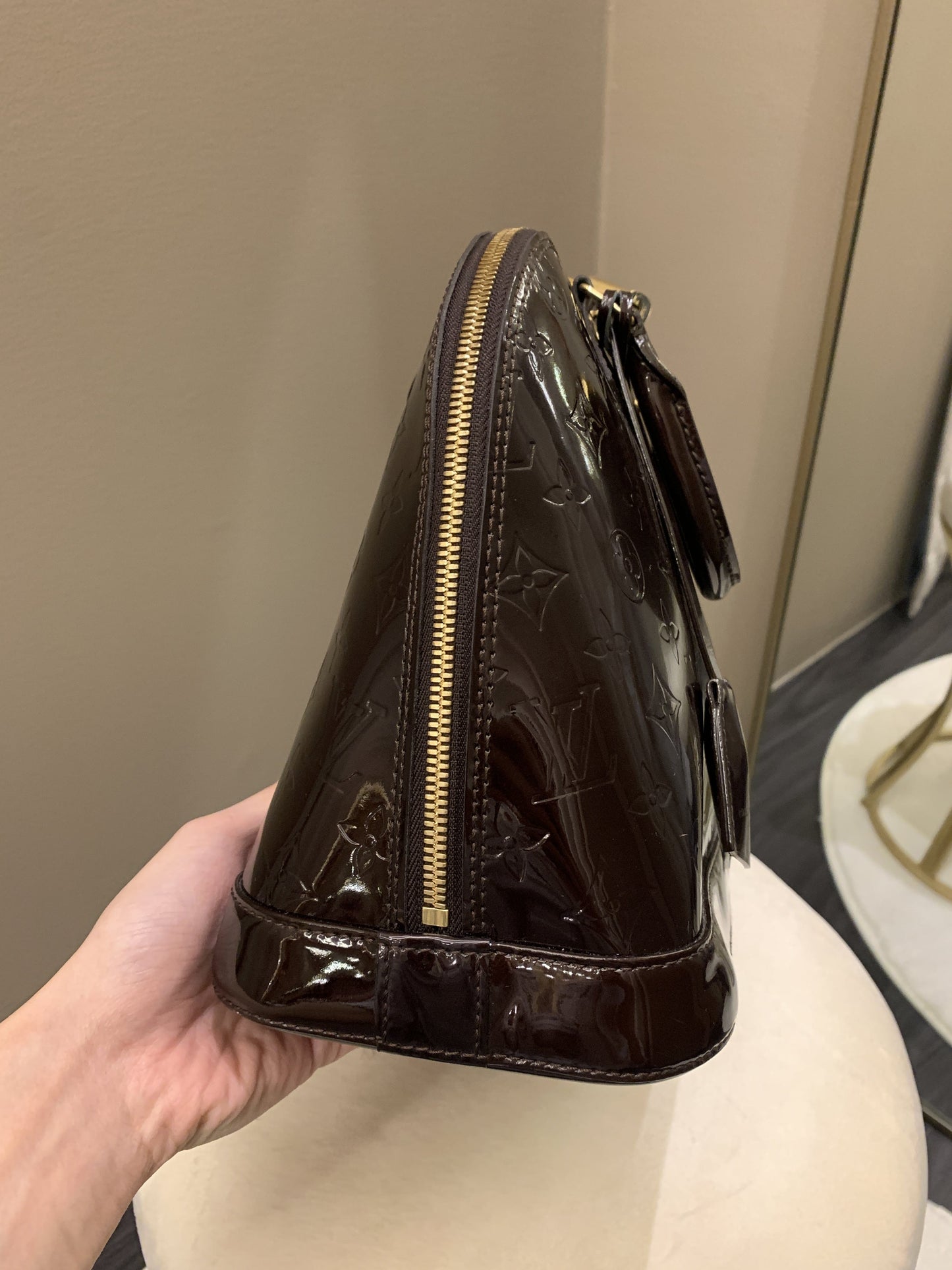 Louis Vuitton Alma Amarante Vernice