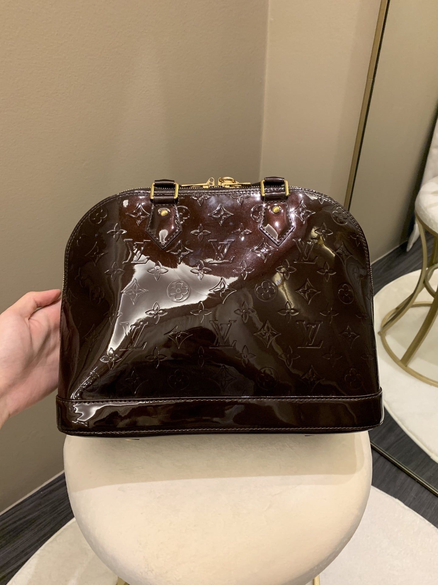 Louis Vuitton Alma Amarante Vernice