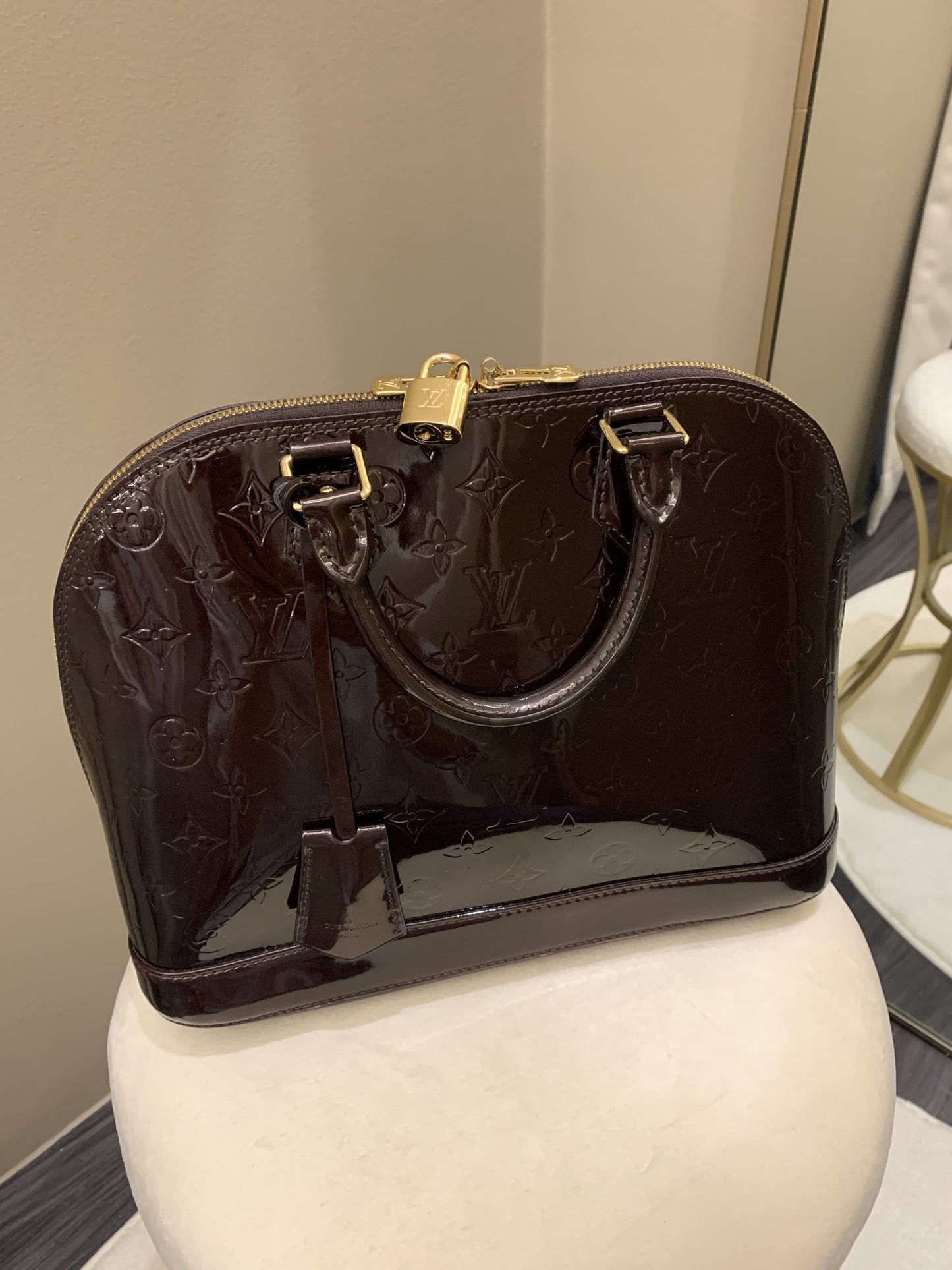 Louis Vuitton Alma Amarante Vernice