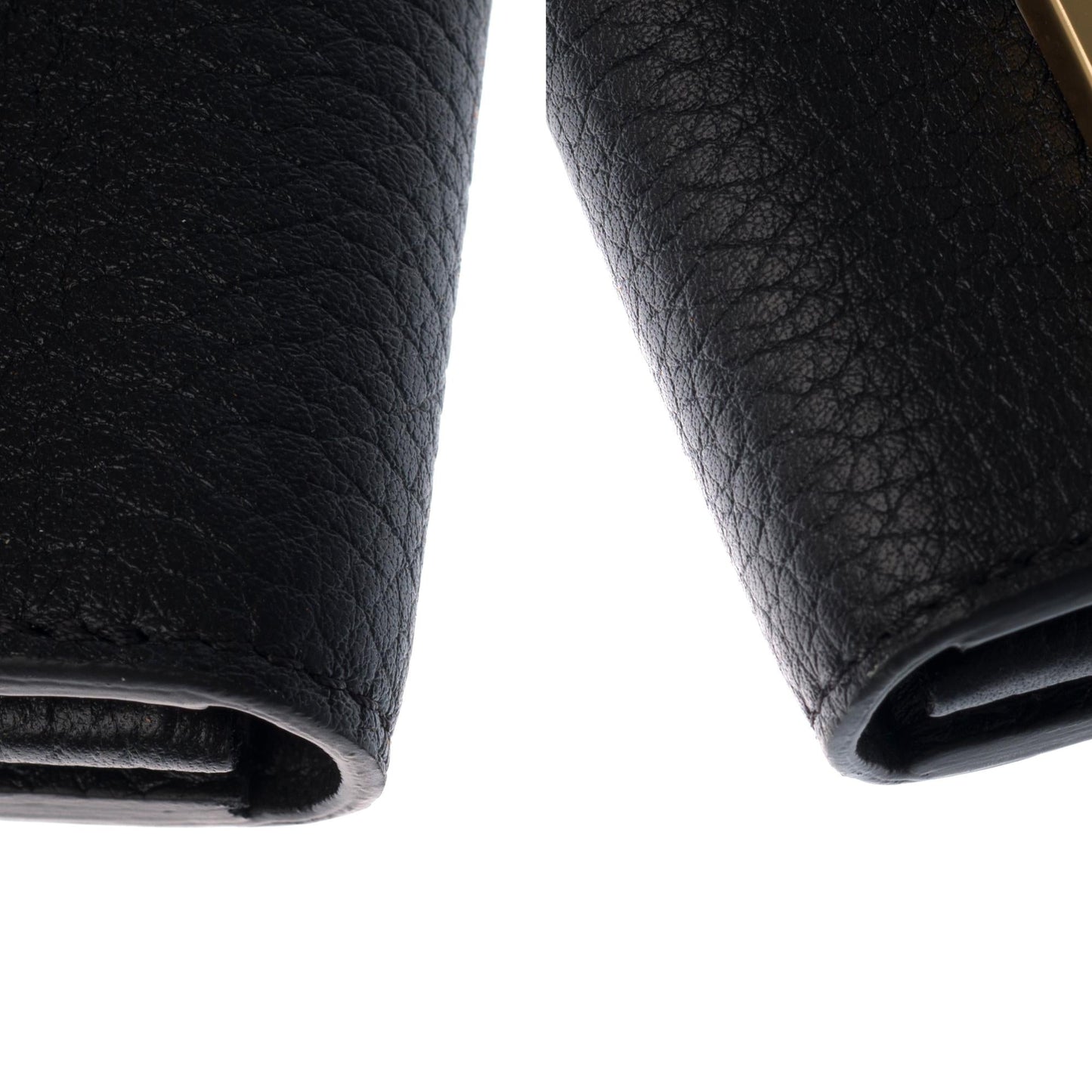 LOUIS VUITTON Brand New Capucines GM Wallet in black Taurillon leather