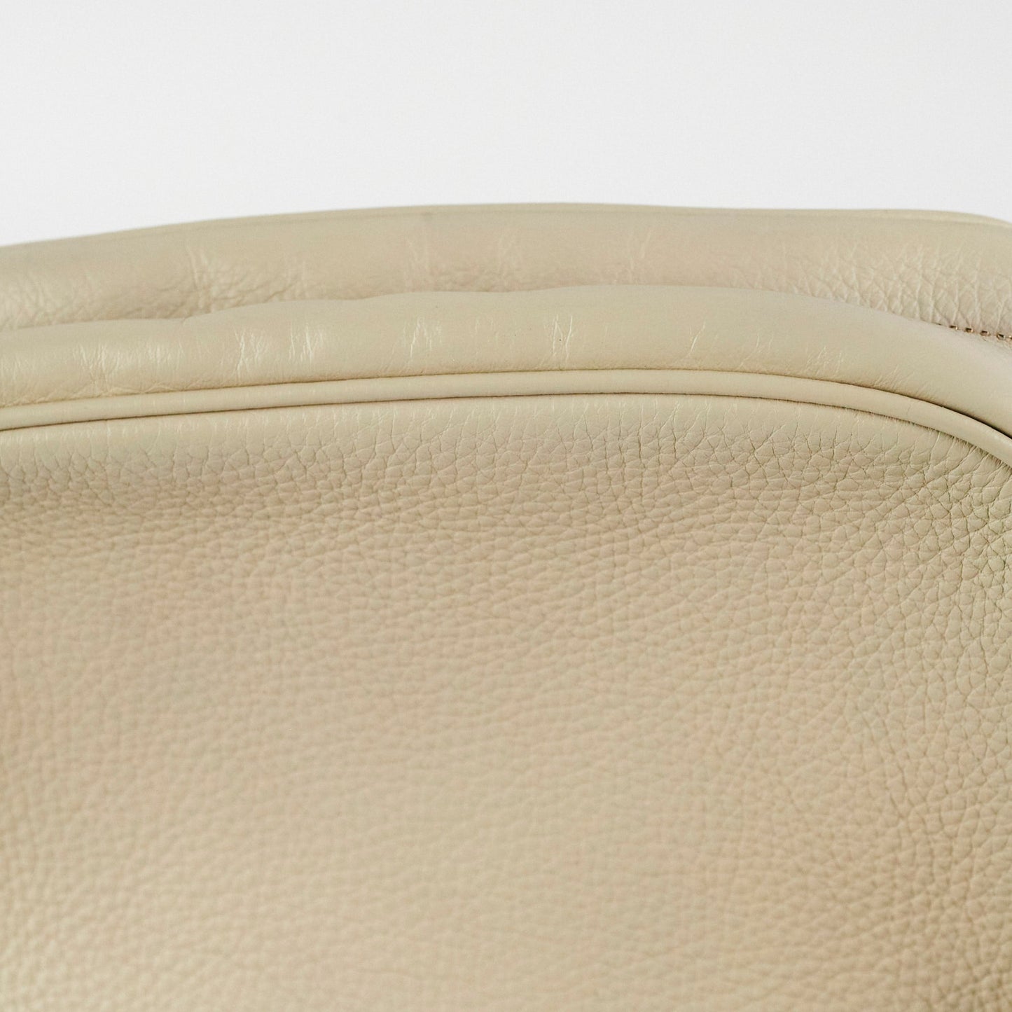 Gucci Soho Disco Ivory Crossbody Bag