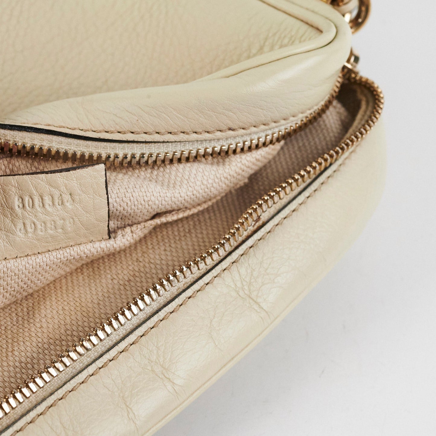 Gucci Soho Disco Ivory Crossbody Bag