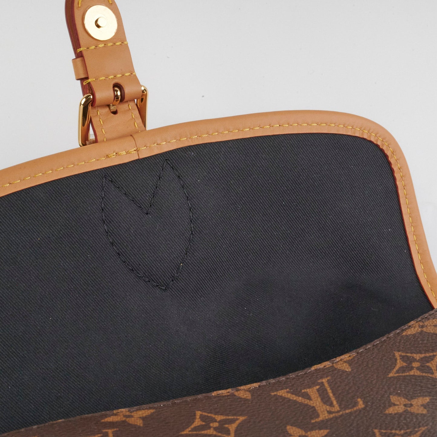 Louis Vuitton Diane PM Monogram