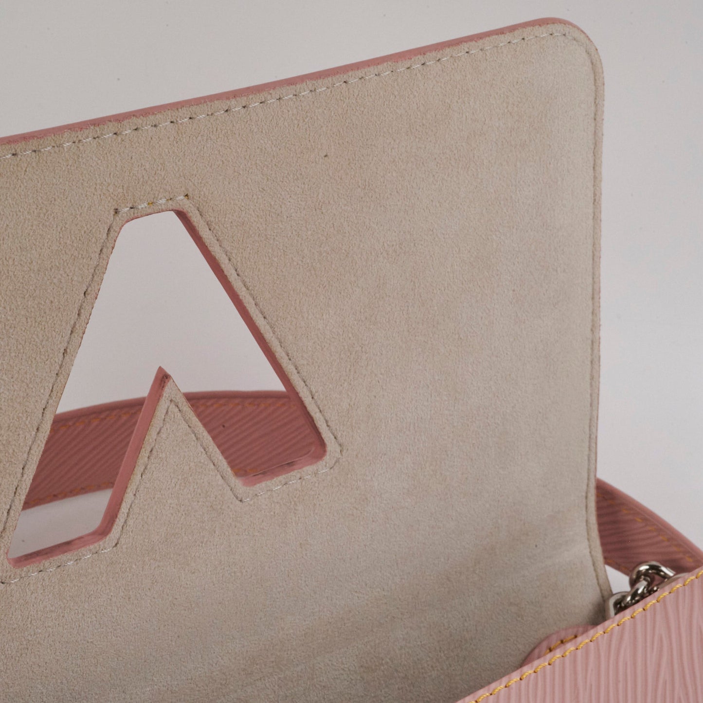 Louis Vuitton  Twist MM Pink Shoulder Bag