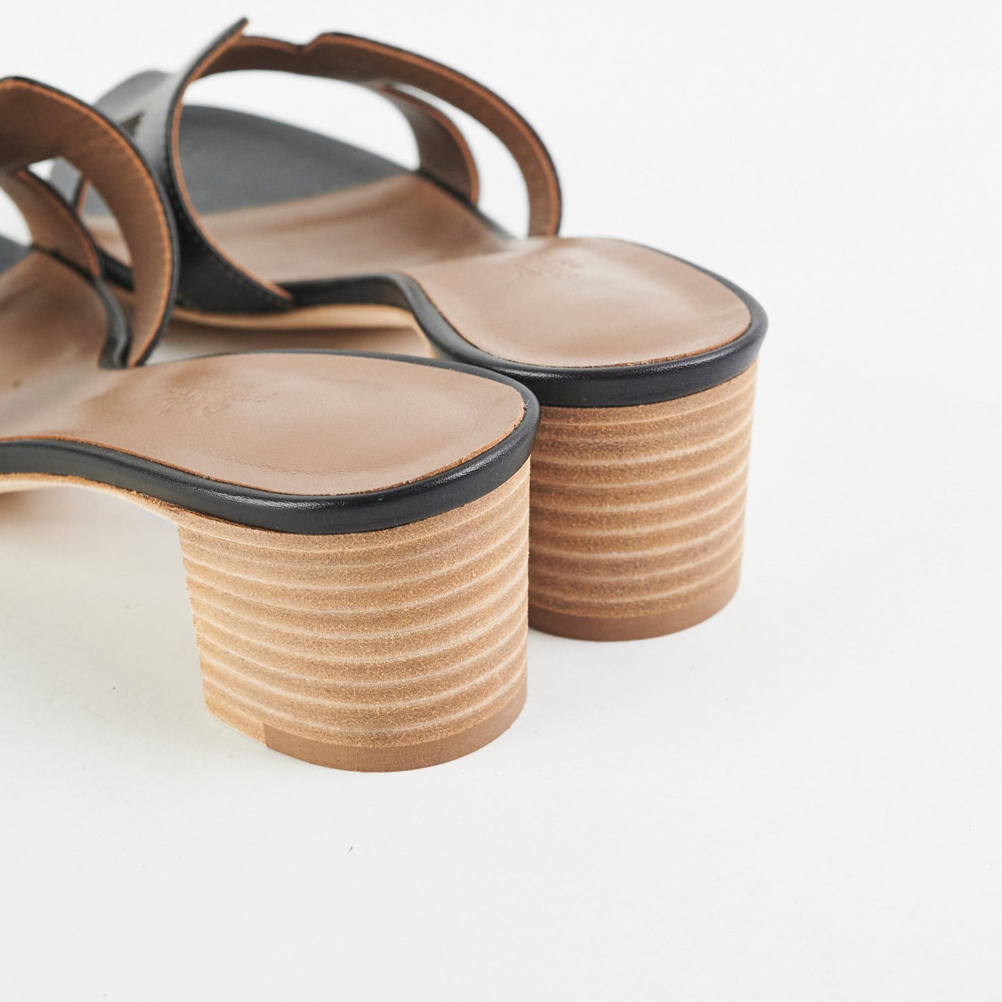 Hermes Oasis Noir Sandals Size 39