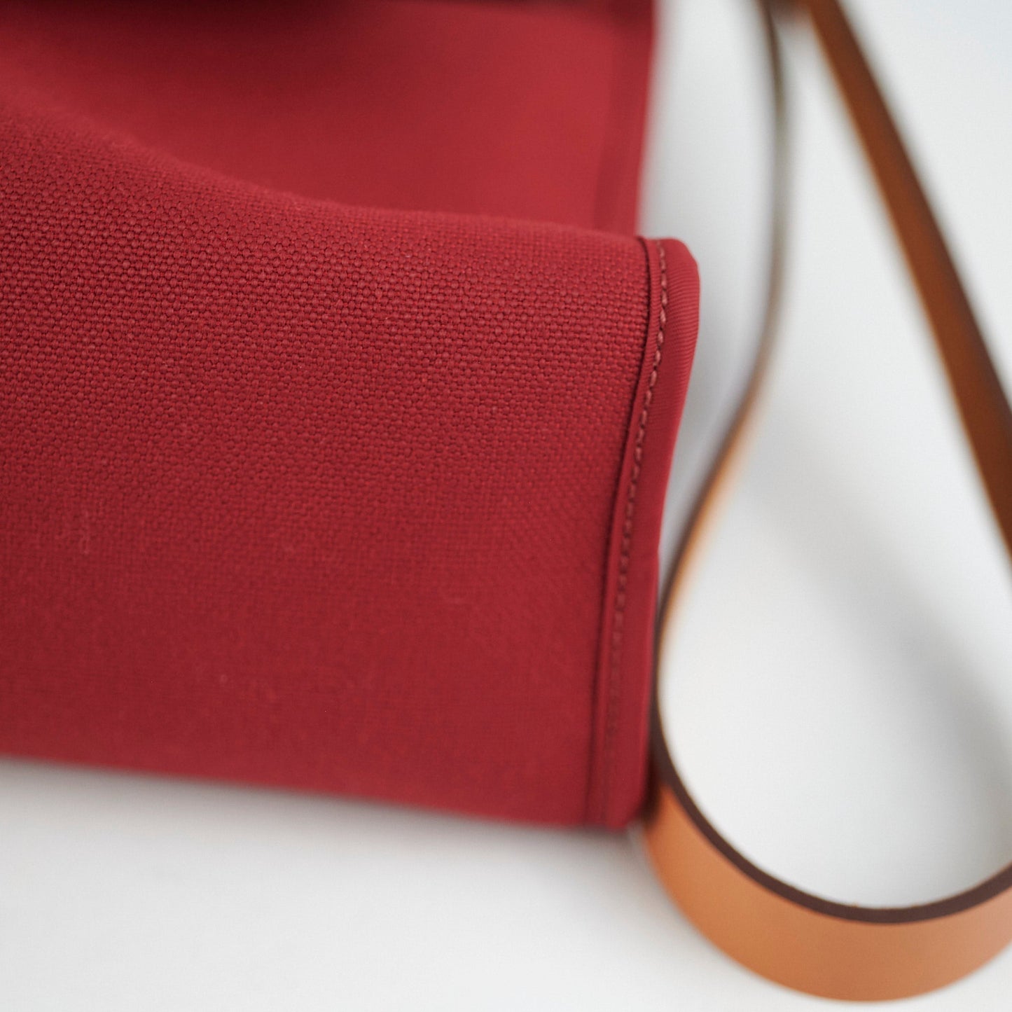 Hermes Herbag 31 Red A Stamp