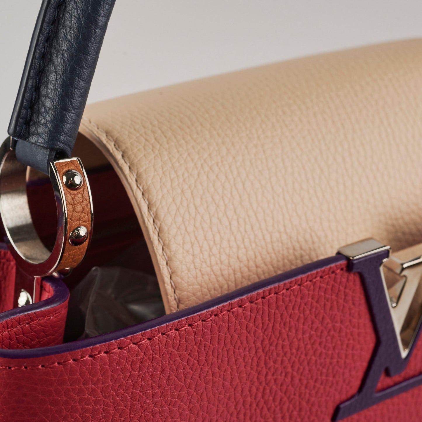 Louis Vuitton Capucine PM