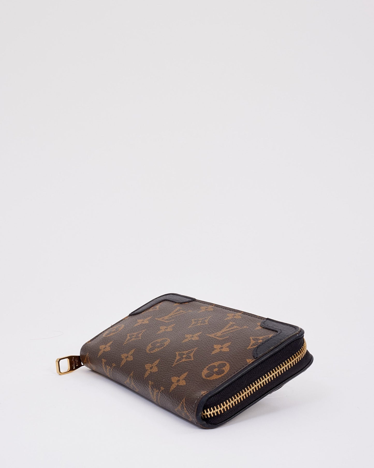 Louis Vuitton Black Monogram Canvas Retiro Zippy Wallet
