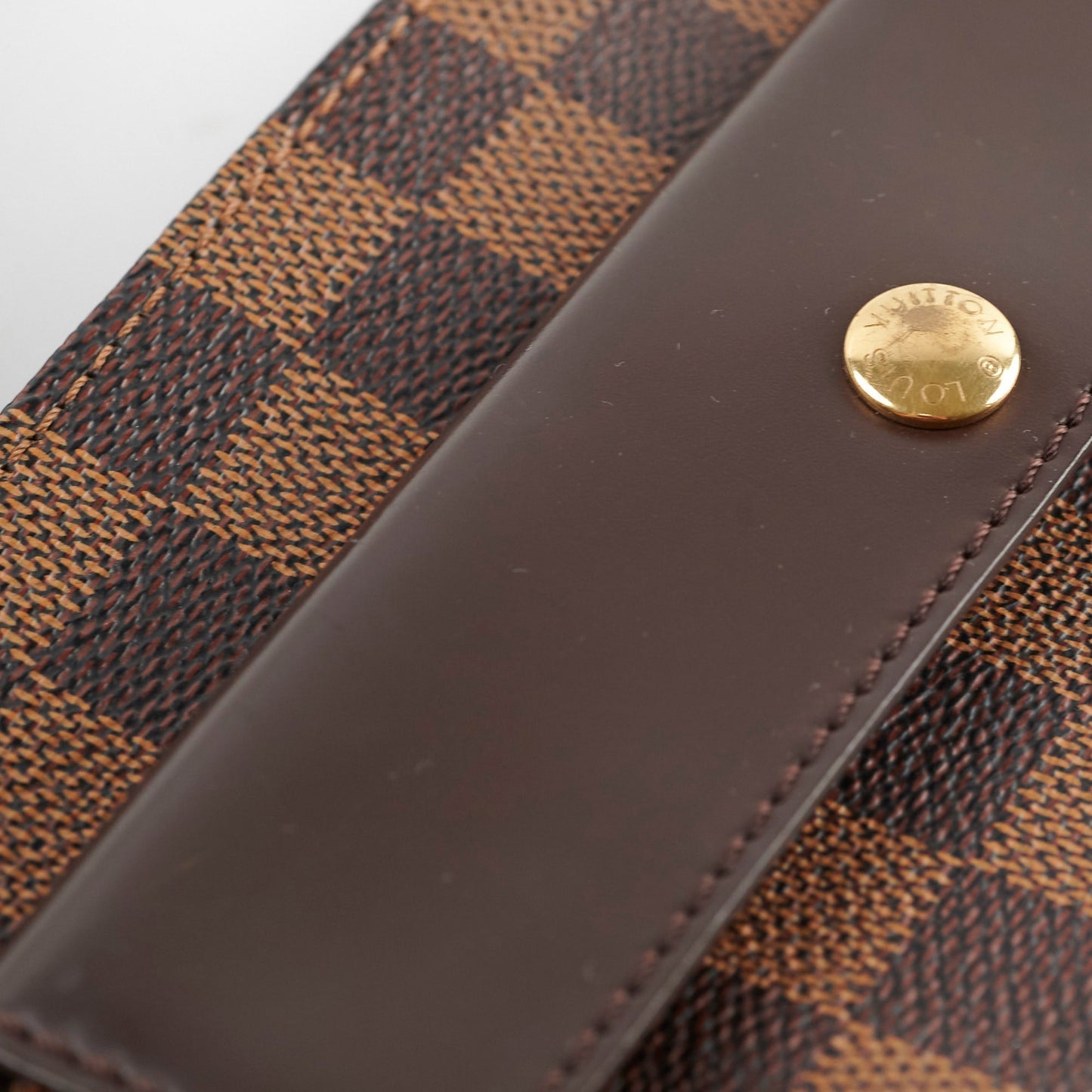 Louis Vuitton Aubagne Shoulder Bag Damier Ebene