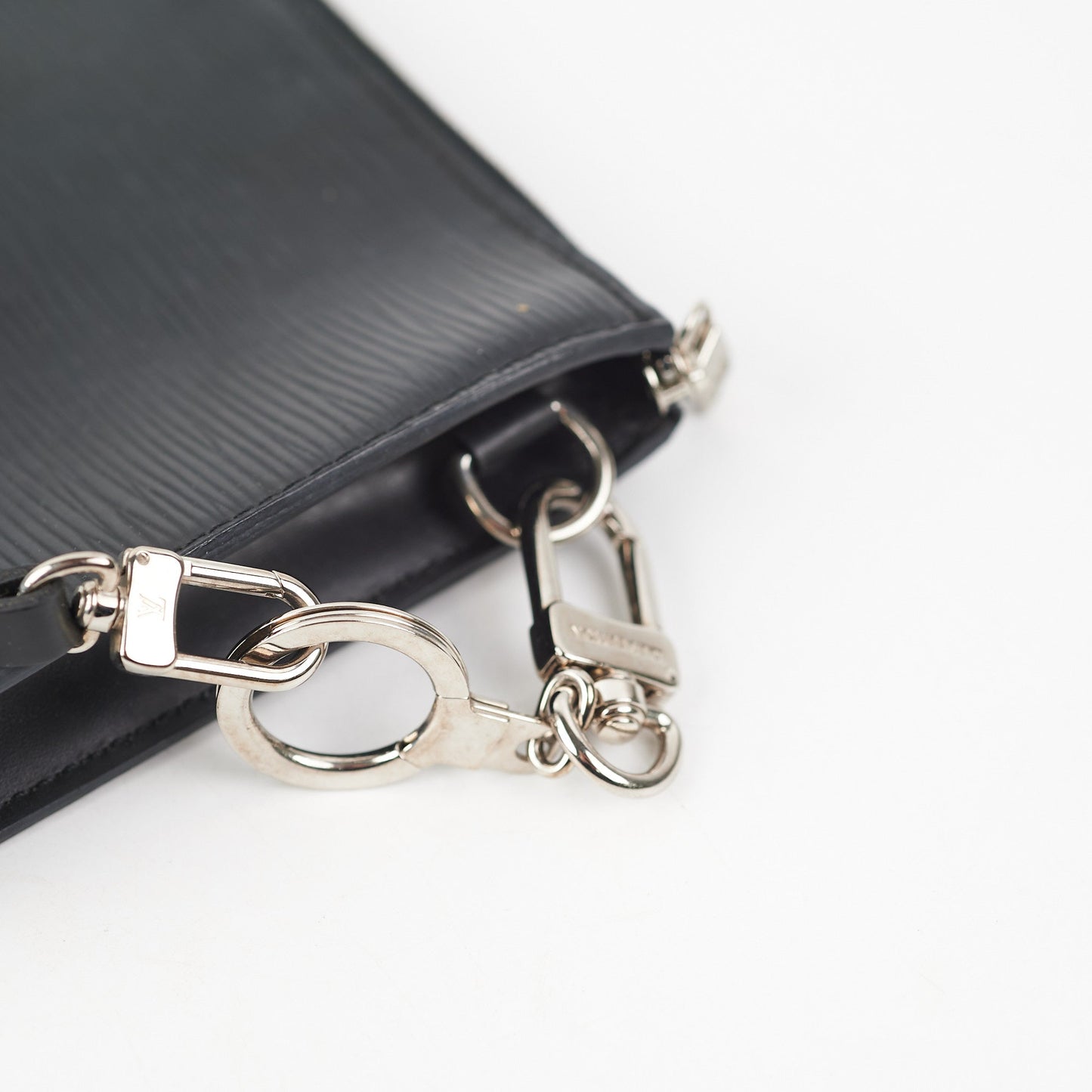 ITEM 24 - Louis Vuitton Epi Pochette Black