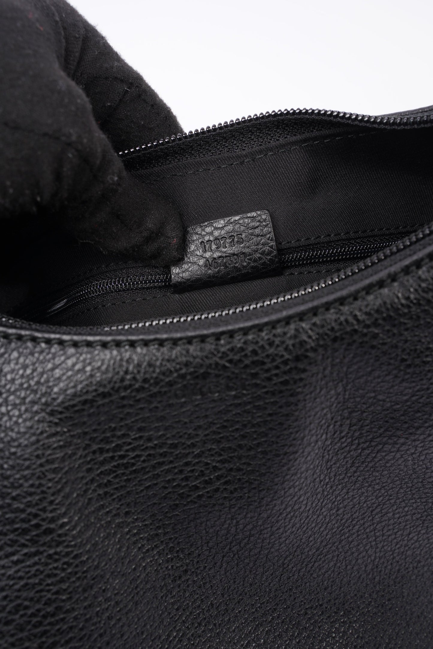 Gucci Hobo Black Grained Leather
