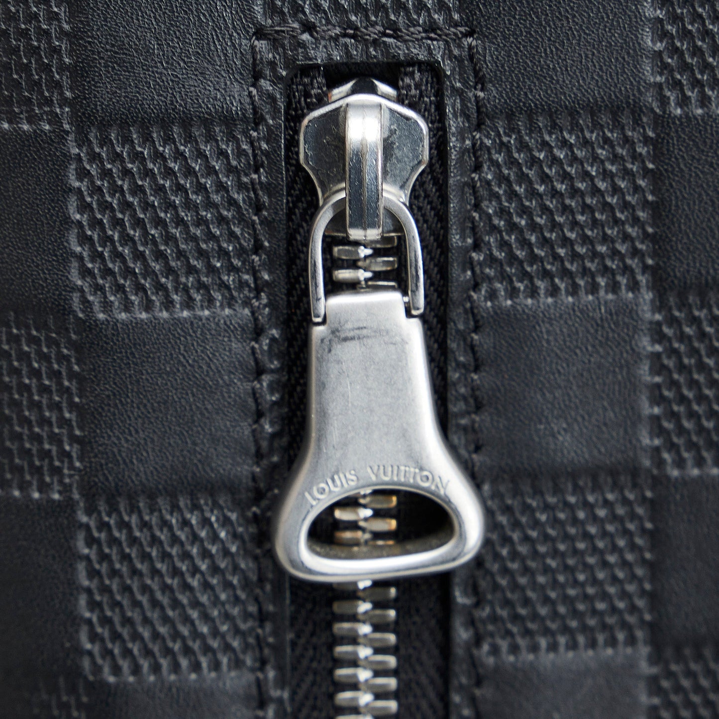 LOUIS VUITTON Damier Infini Discovery Messenger BB Crossbody Bag