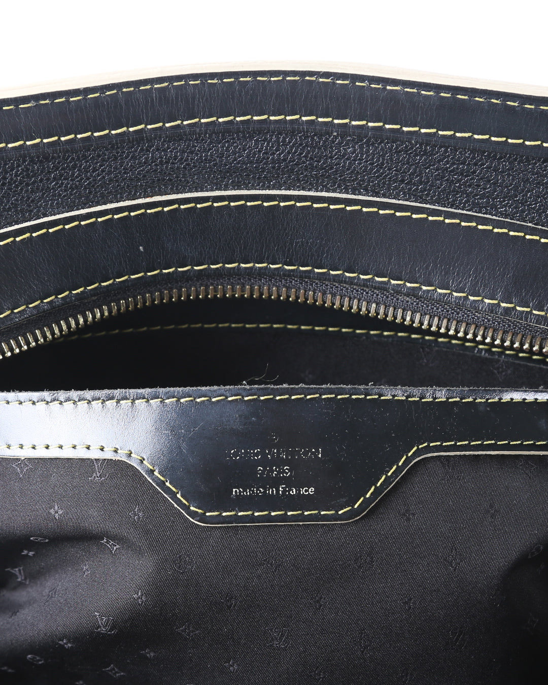 LOUIS VUITTON Black Suhali Leather Le Radieux Shoulder Bag