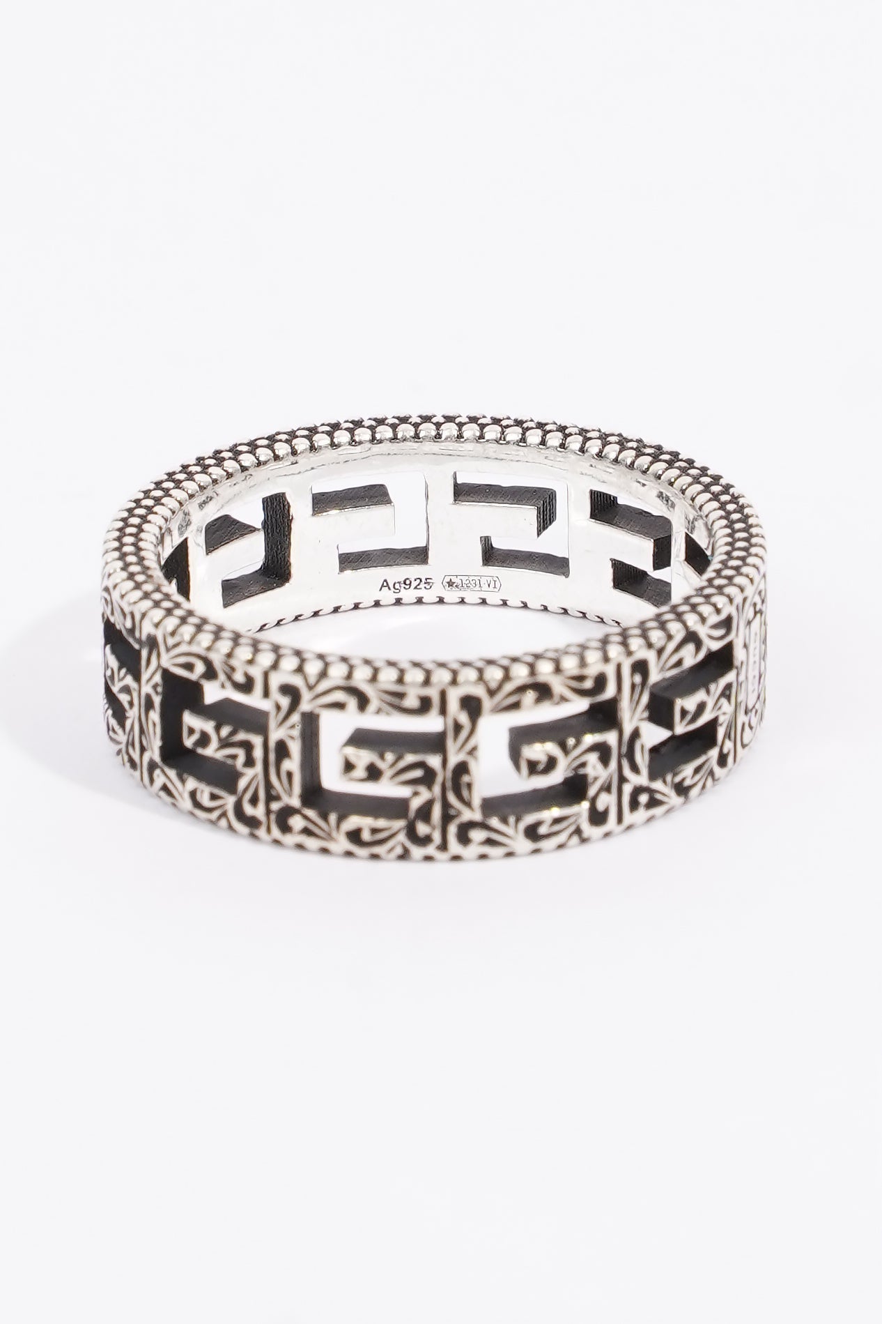 Gucci G Ring Silver / Black Silver Sterling 18