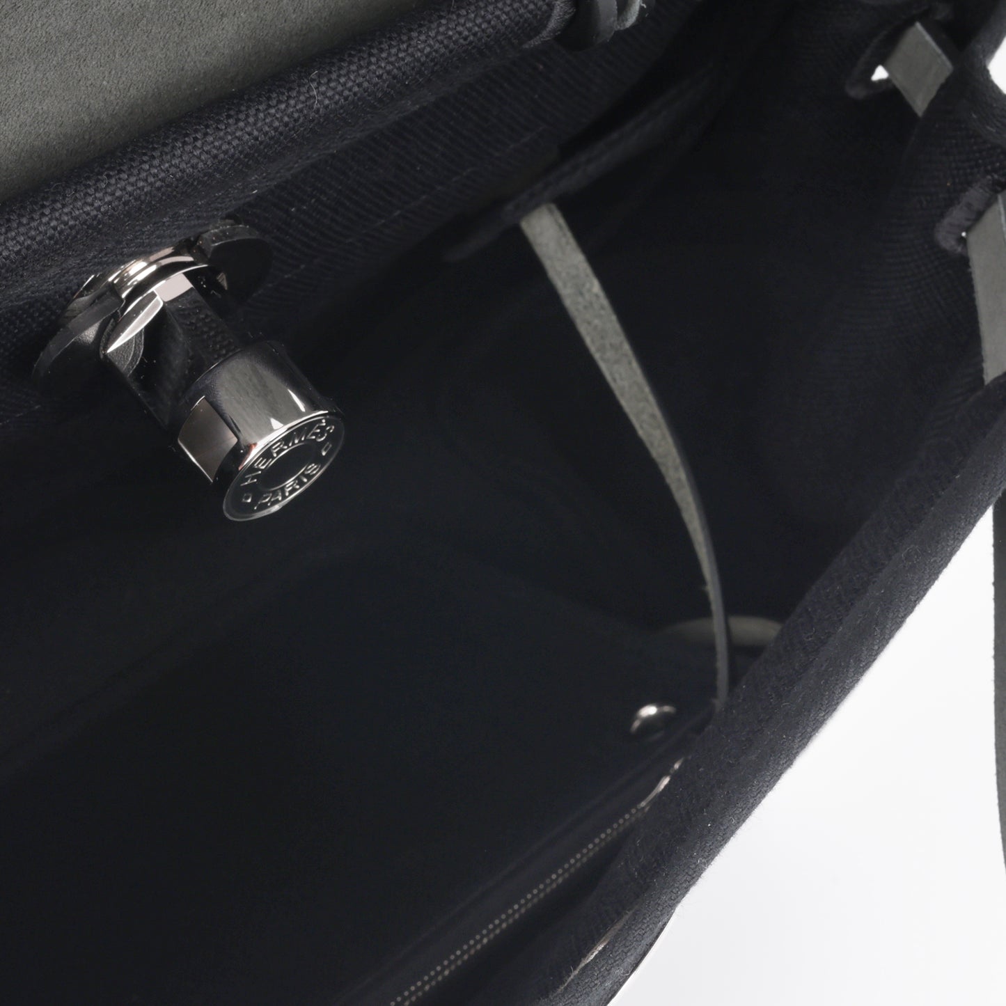 Hermès Hermes - Herbag 31 - Noir Canvas / Hunter PHW - Brand New