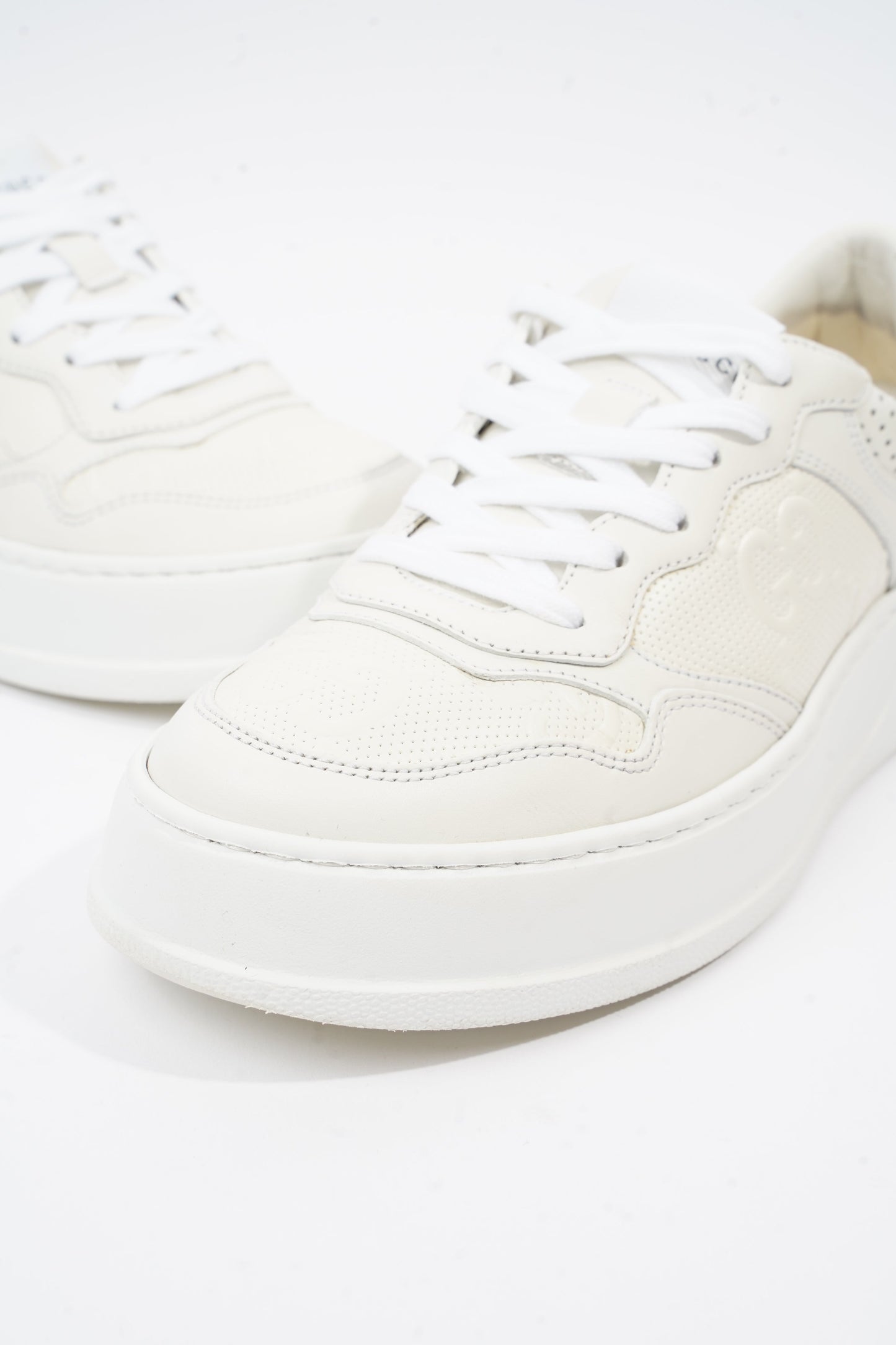 Gucci GG Embossed White Leather EU 38 UK 5