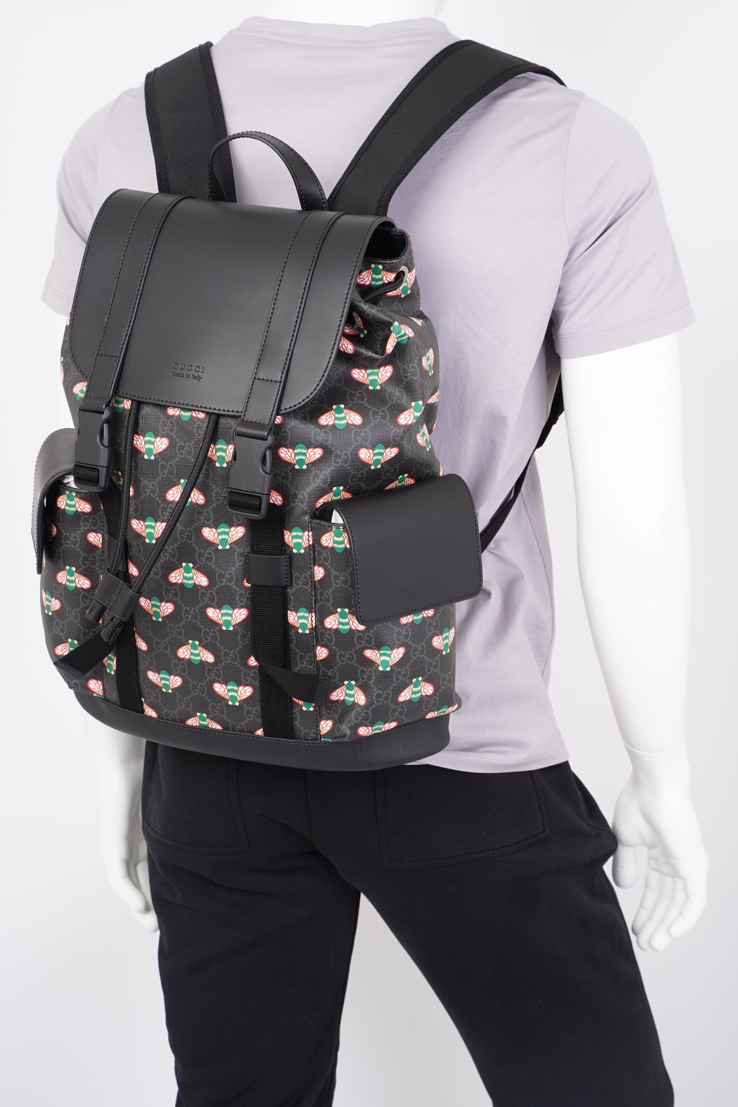 Gucci GG Supreme Bee Backpack Black / Red And Green Bee Print Coated Canvas