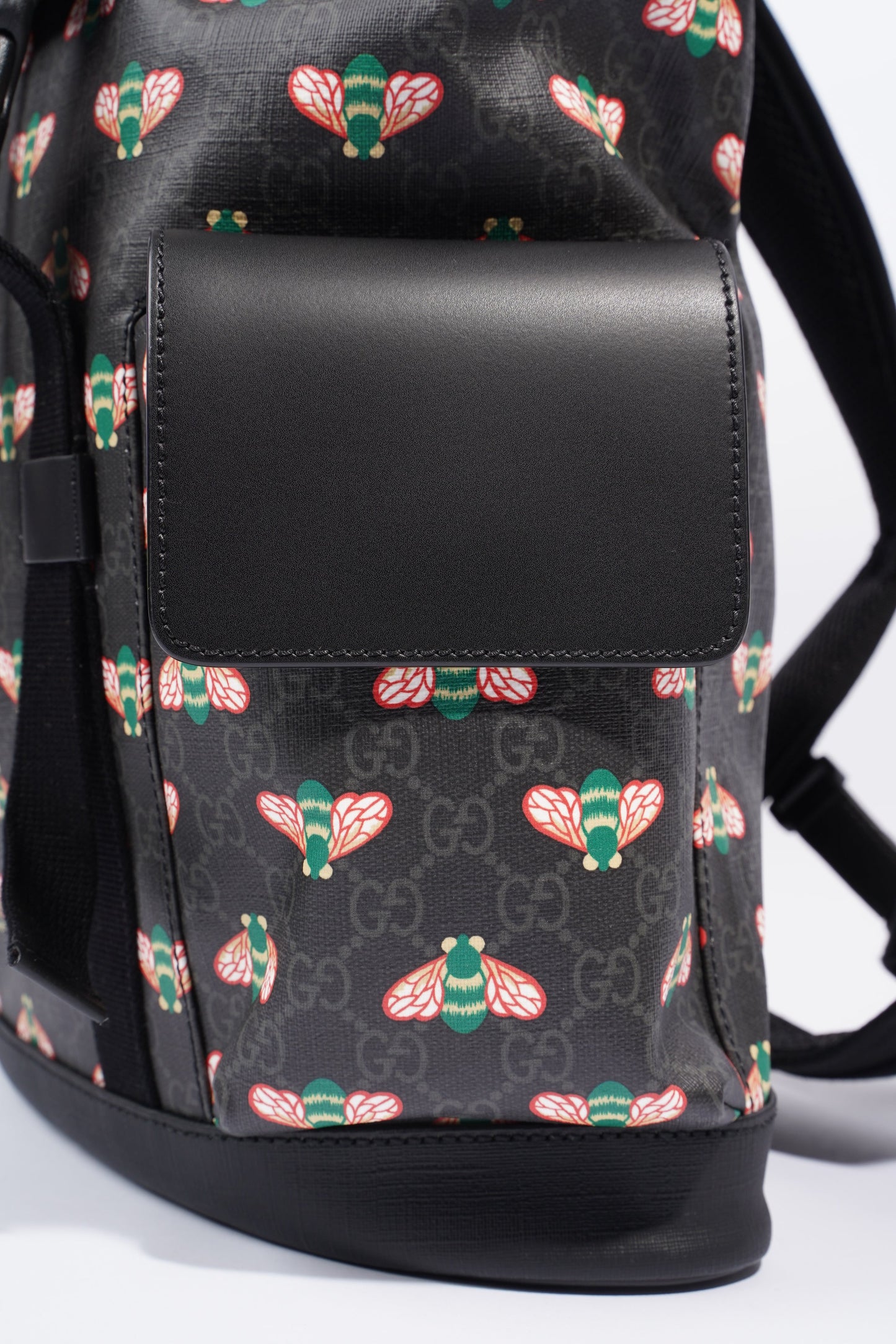 Gucci GG Supreme Bee Backpack Black / Red And Green Bee Print Coated Canvas