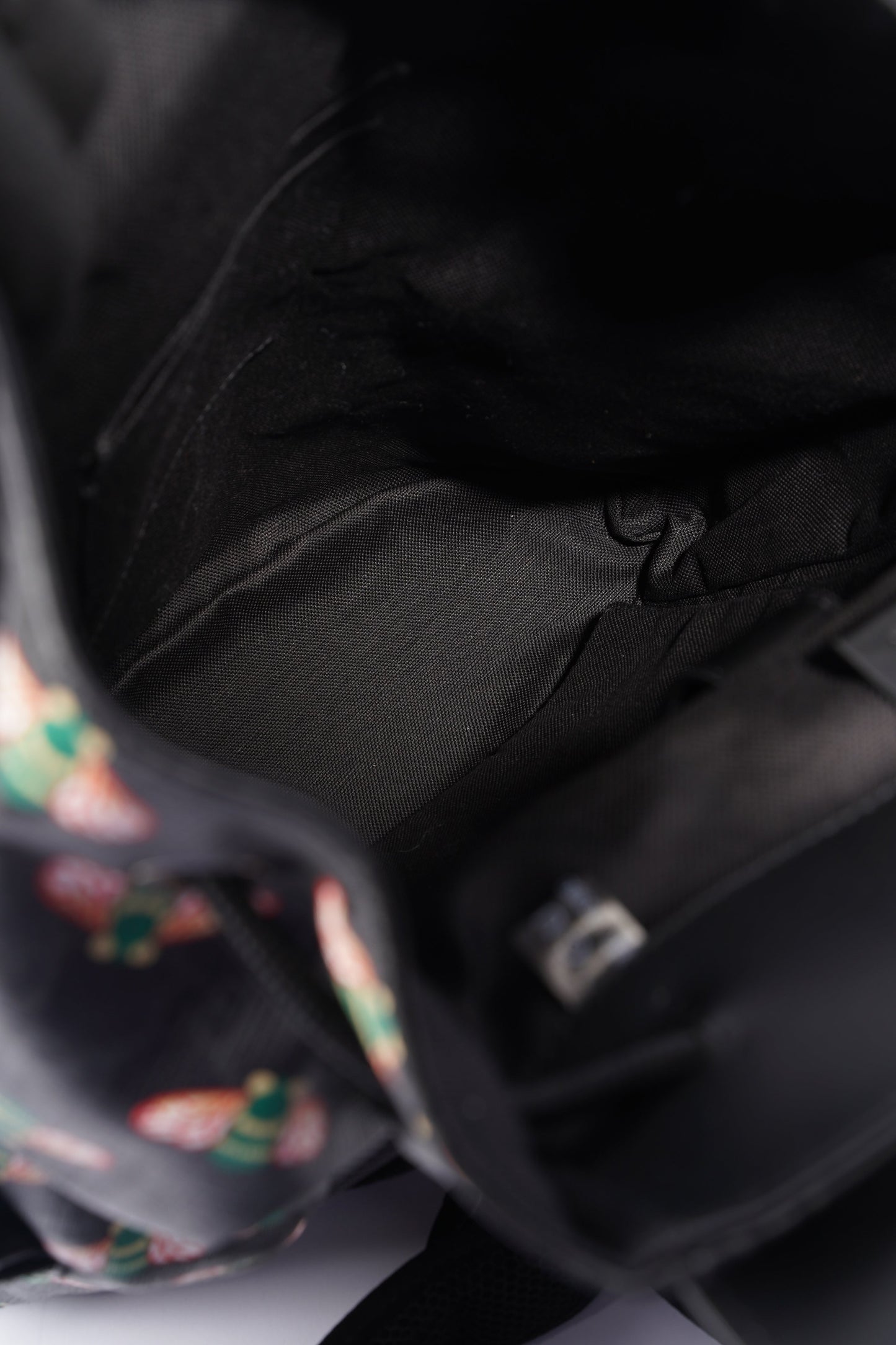 Gucci GG Supreme Bee Backpack Black / Red And Green Bee Print Coated Canvas