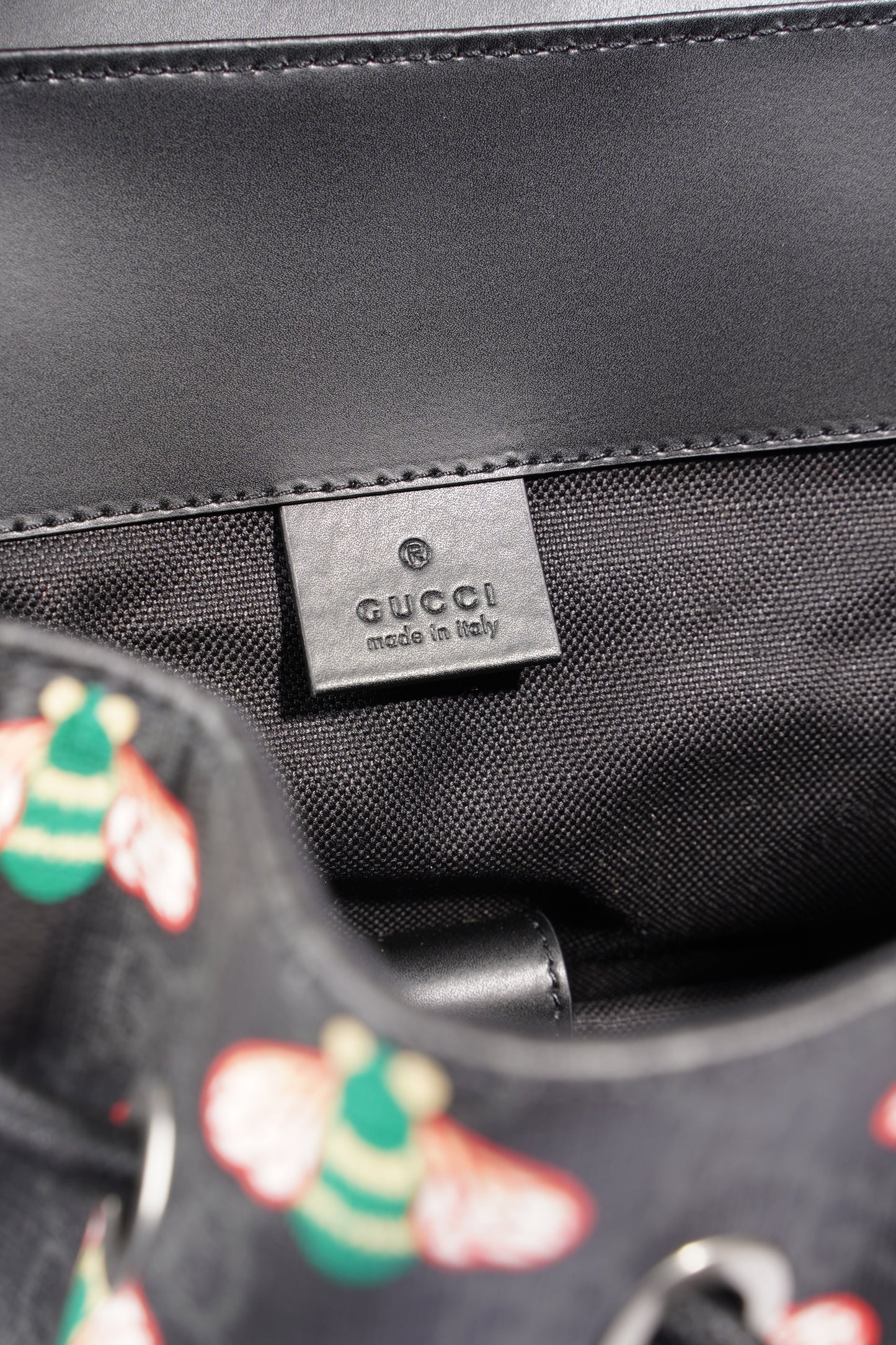 Gucci GG Supreme Bee Backpack Black / Red And Green Bee Print Coated Canvas
