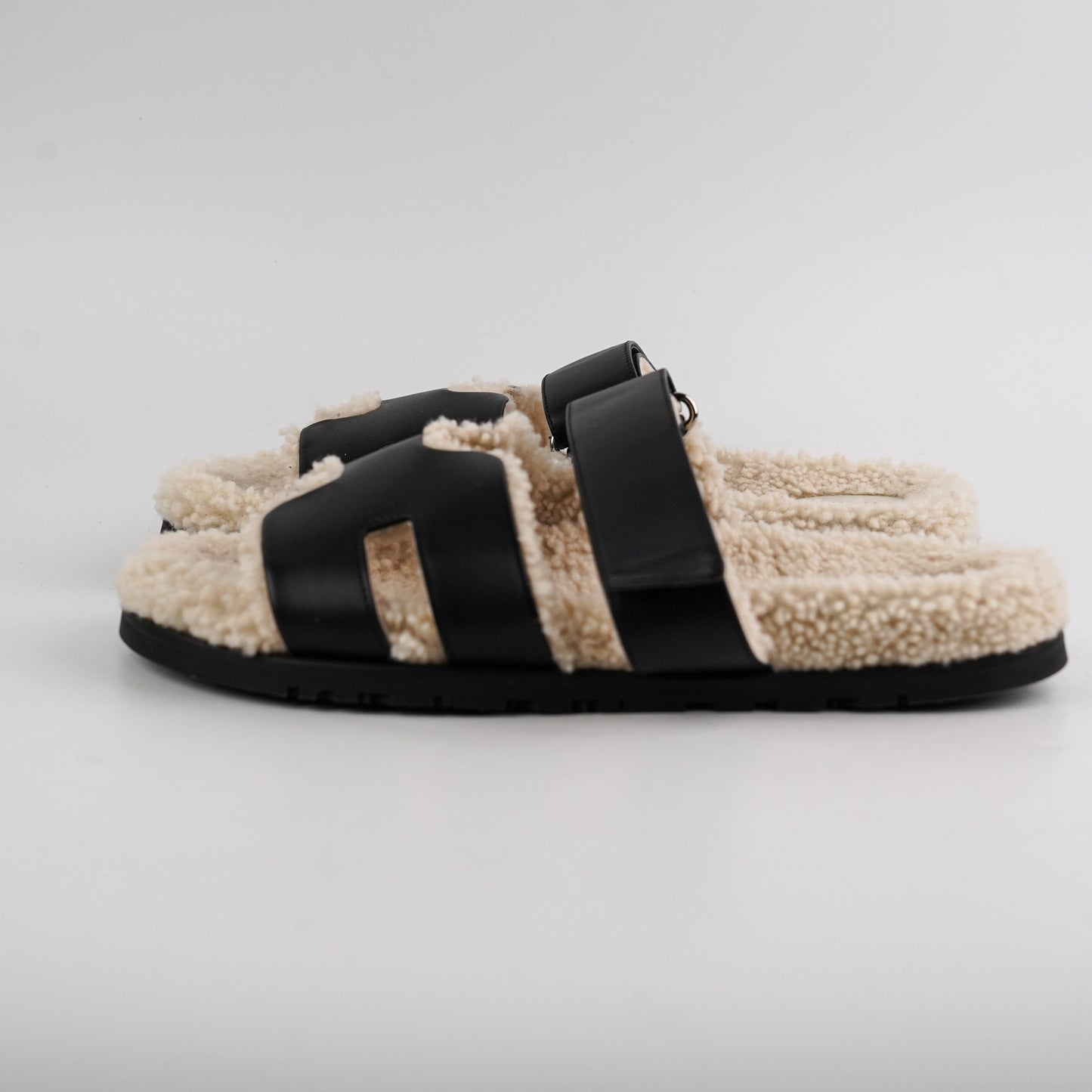 Hermes Chypre Mens Shearling Size 42 Black/White